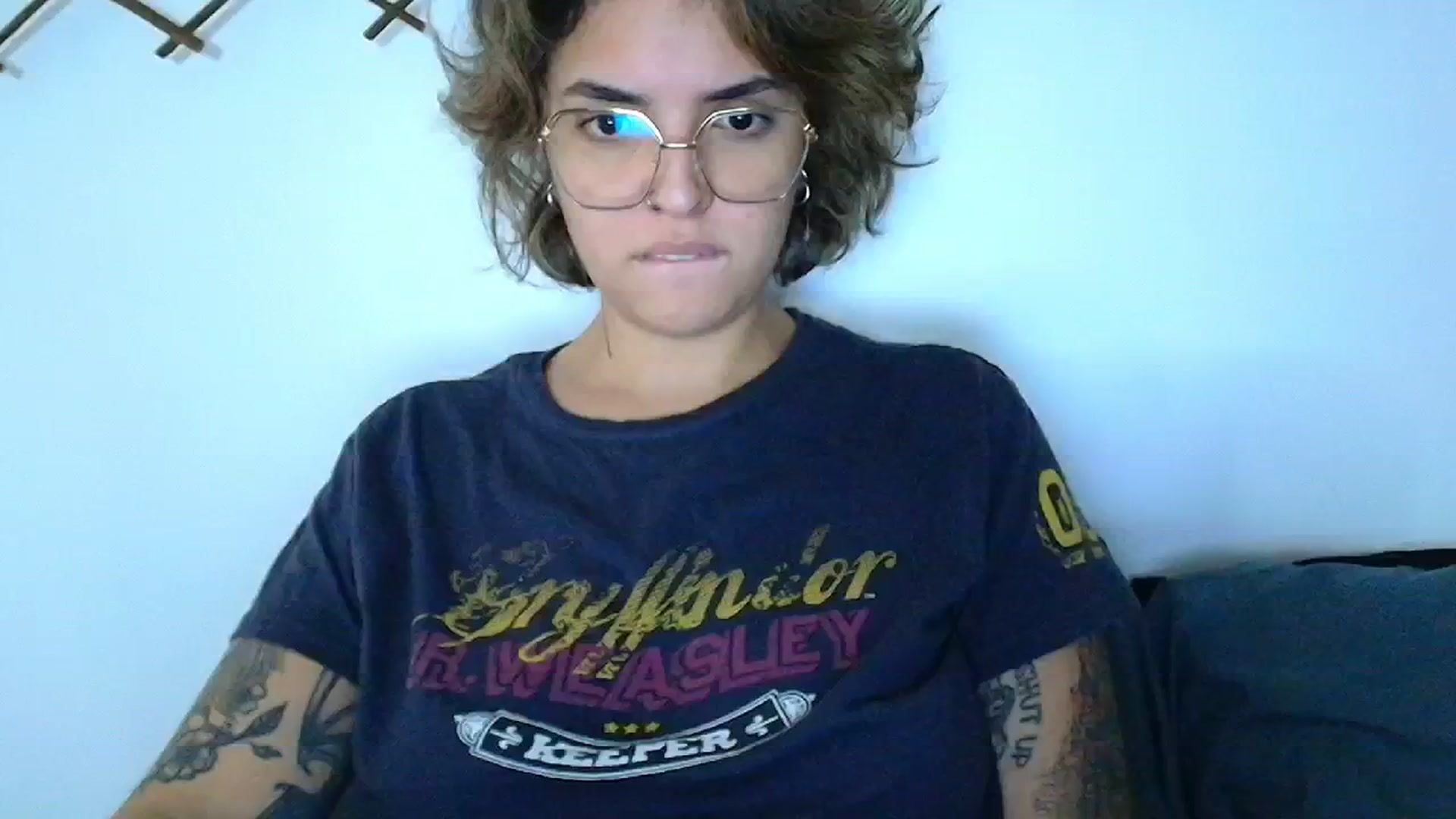 Gallery image thumbnail from QueensNYC's myfreecams stream on, 12/10/2024, 17:28 image 16 of 20