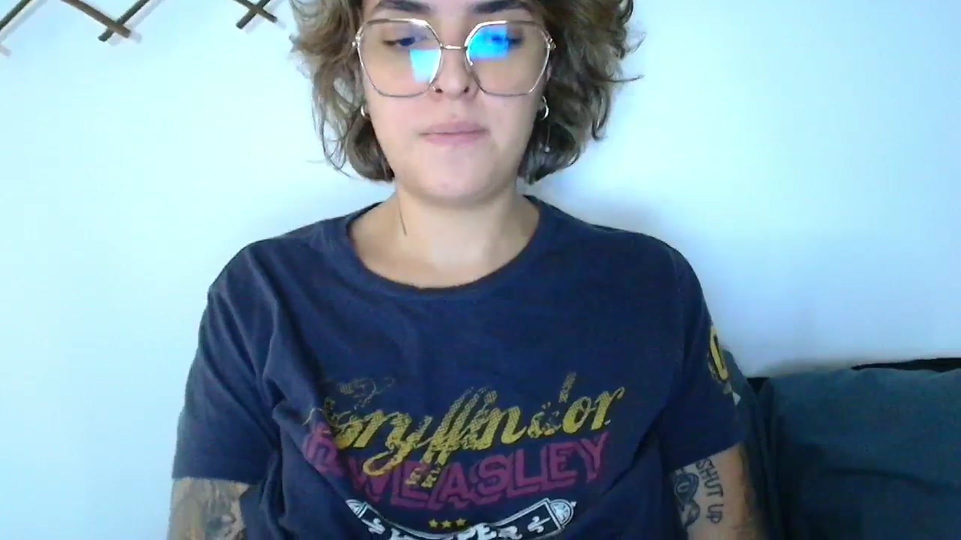 Gallery image thumbnail from QueensNYC's myfreecams stream on, 12/10/2024, 17:28 image 6 of 20
