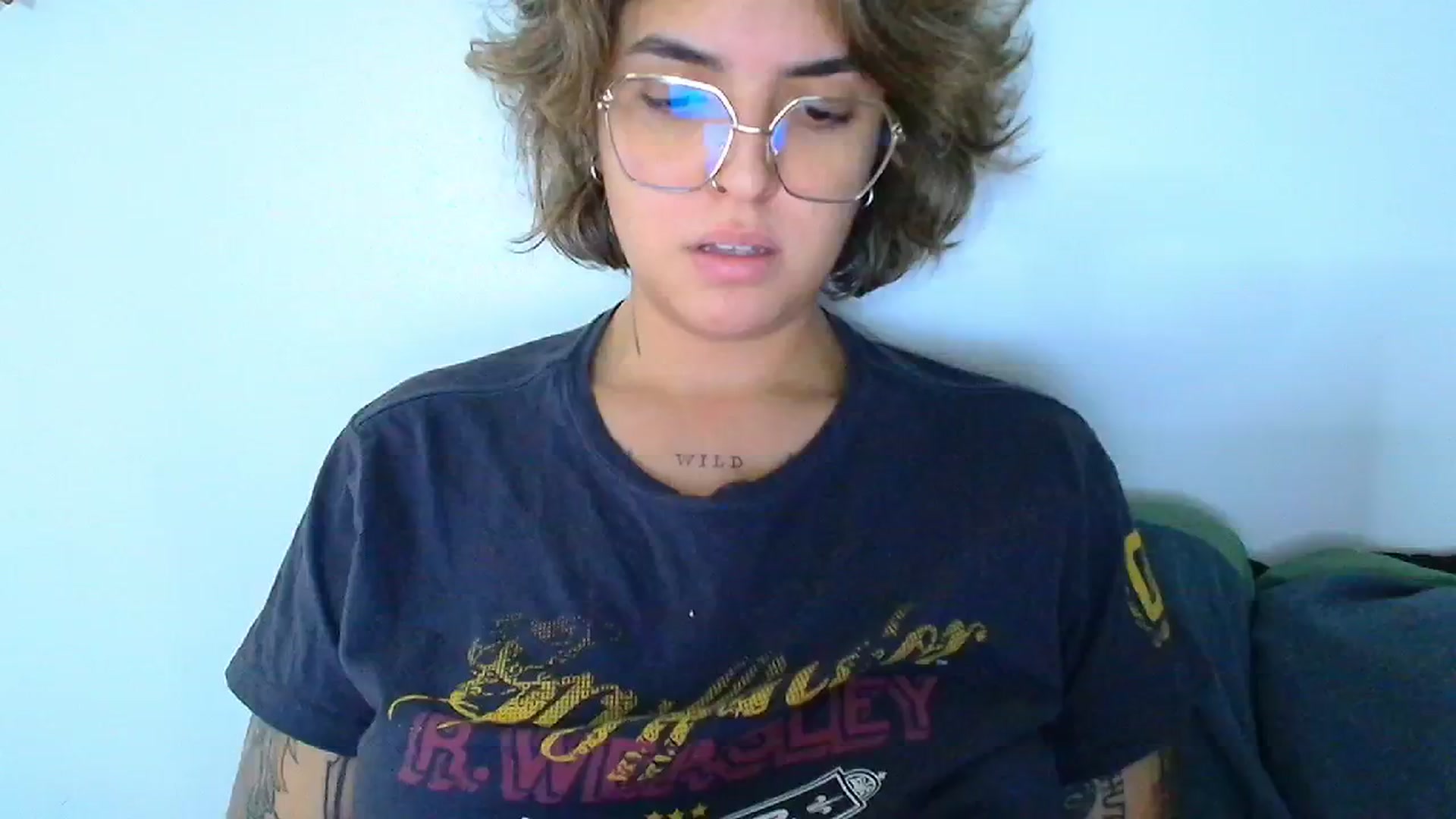 Gallery image thumbnail from QueensNYC's myfreecams stream on, 12/10/2024, 19:28 image 19 of 20