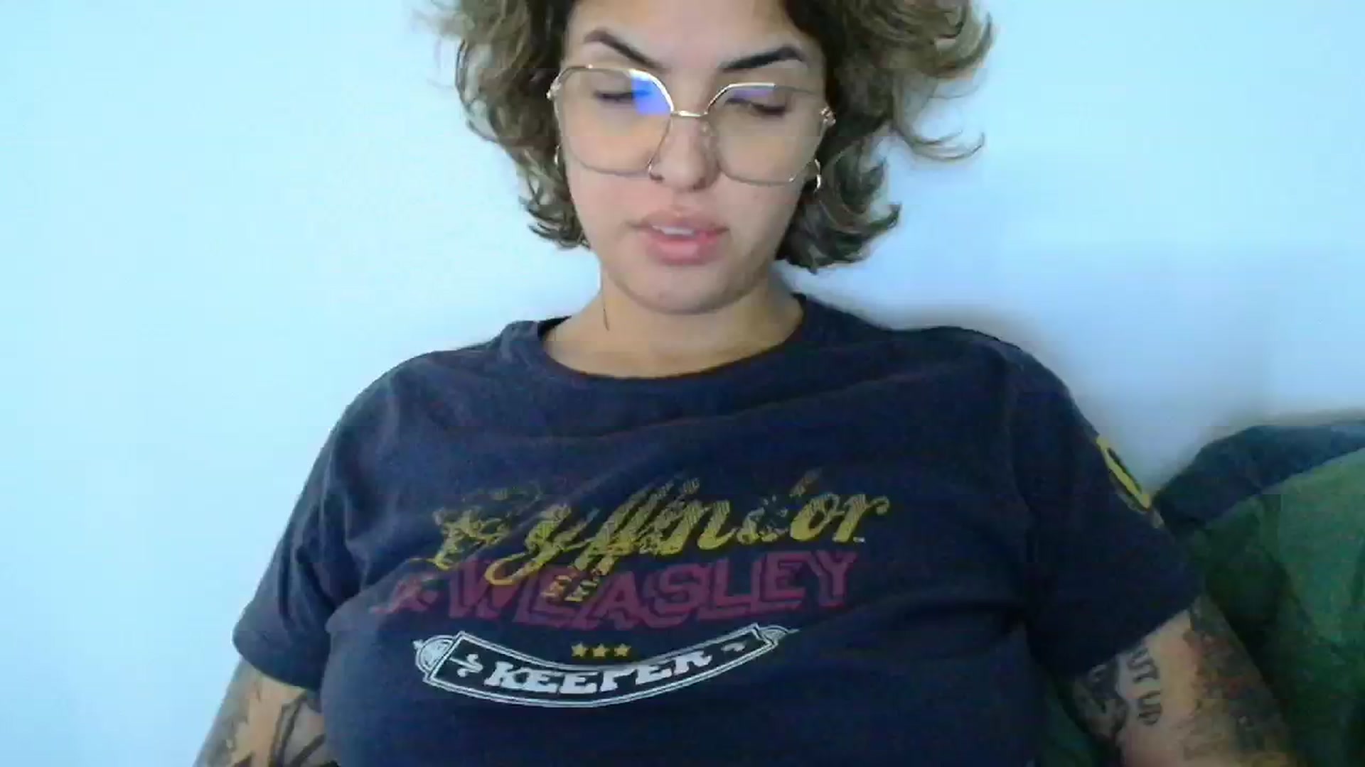 Gallery image thumbnail from QueensNYC's myfreecams stream on, 12/11/2024, 17:30 image 5 of 20