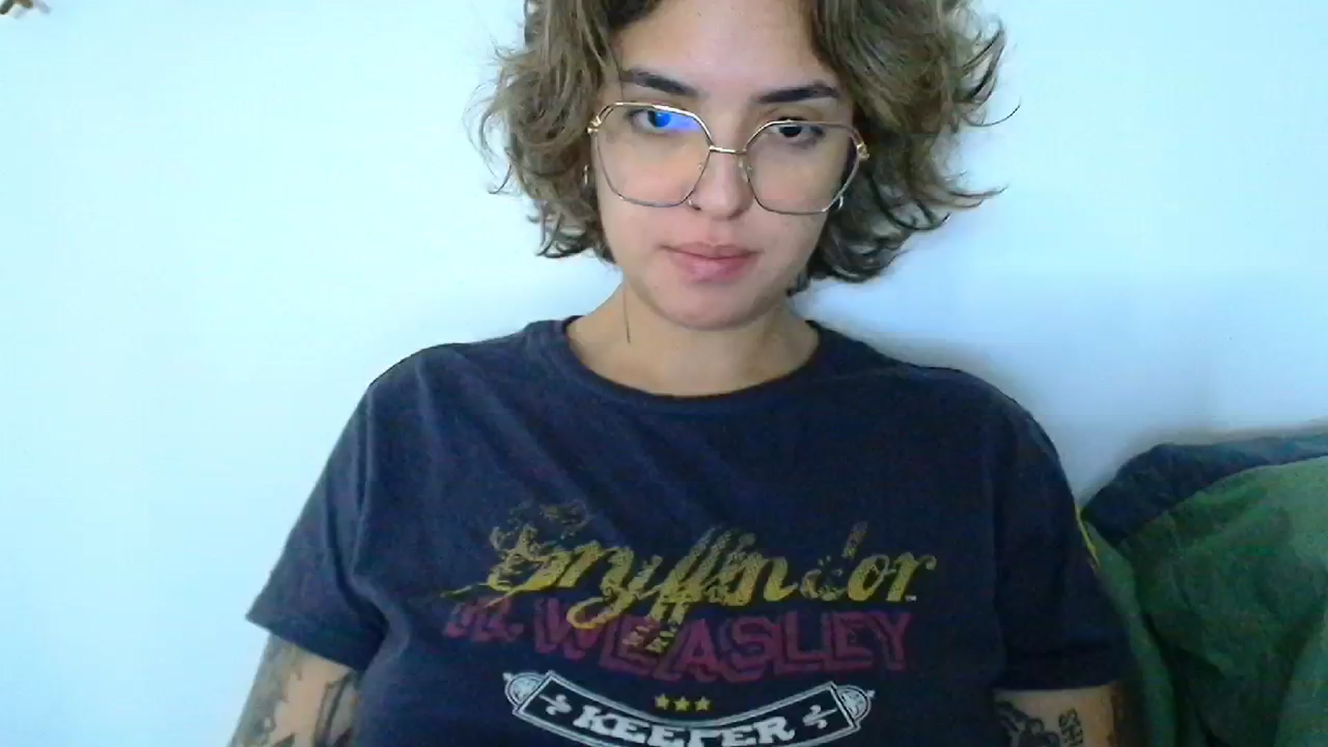 Gallery image thumbnail from QueensNYC's myfreecams stream on, 12/11/2024, 17:30 image 2 of 20