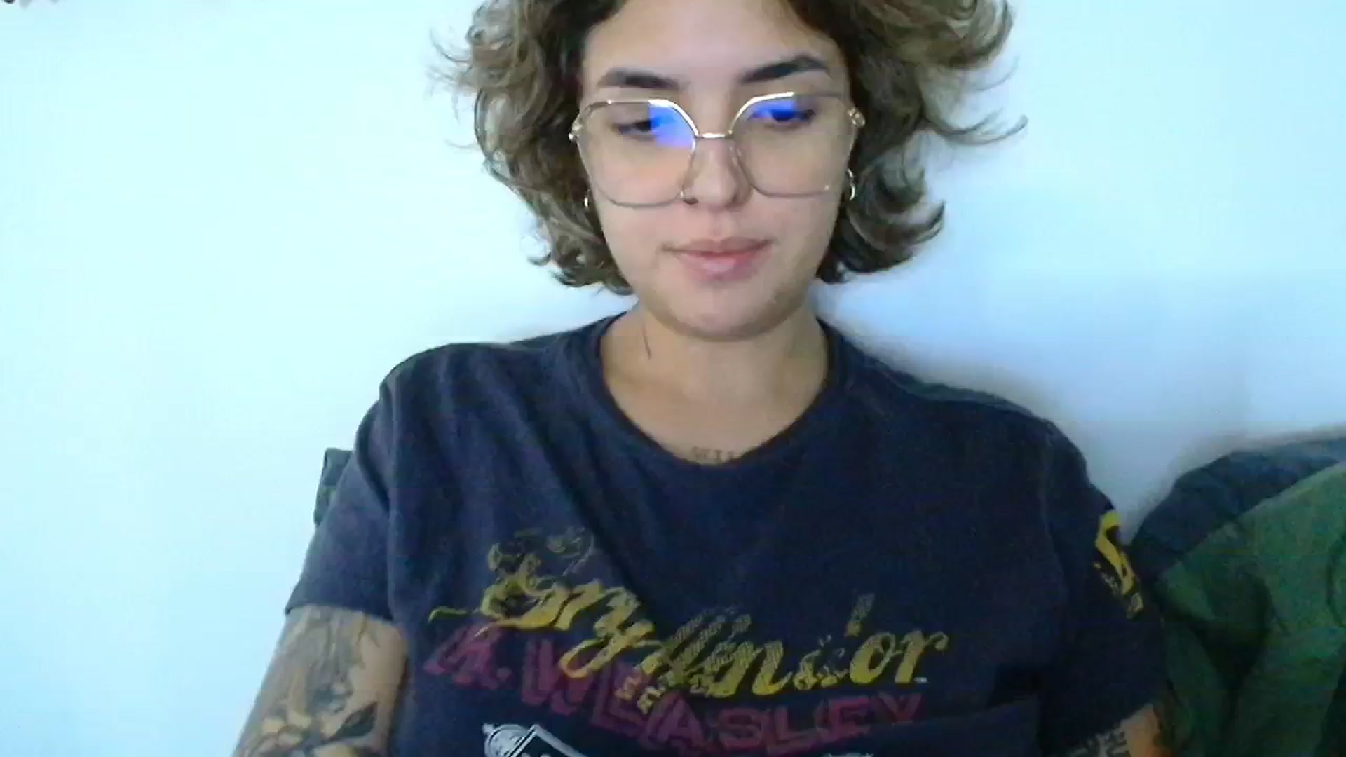 Gallery image thumbnail from QueensNYC's myfreecams stream on, 12/11/2024, 17:30 image 7 of 20