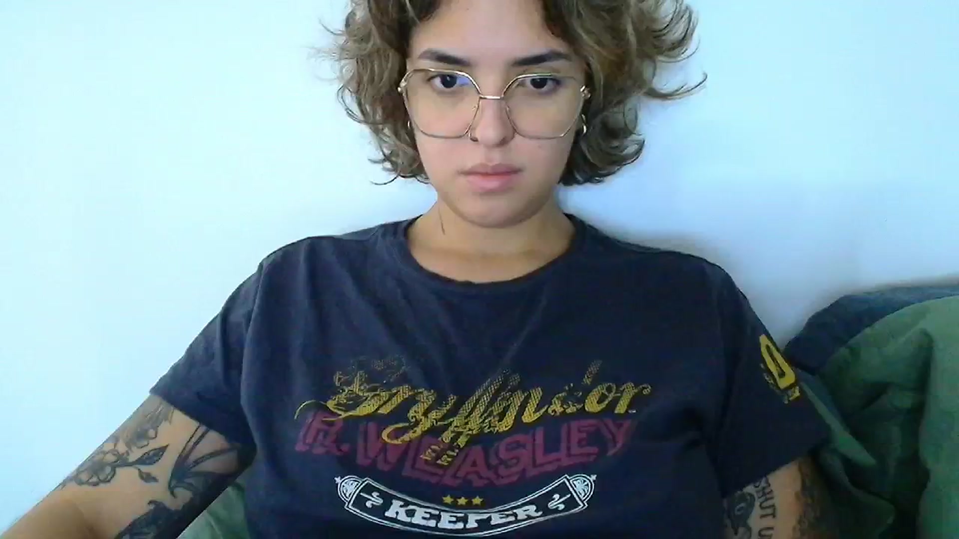 Gallery image thumbnail from QueensNYC's myfreecams stream on, 12/11/2024, 17:30 image 18 of 20