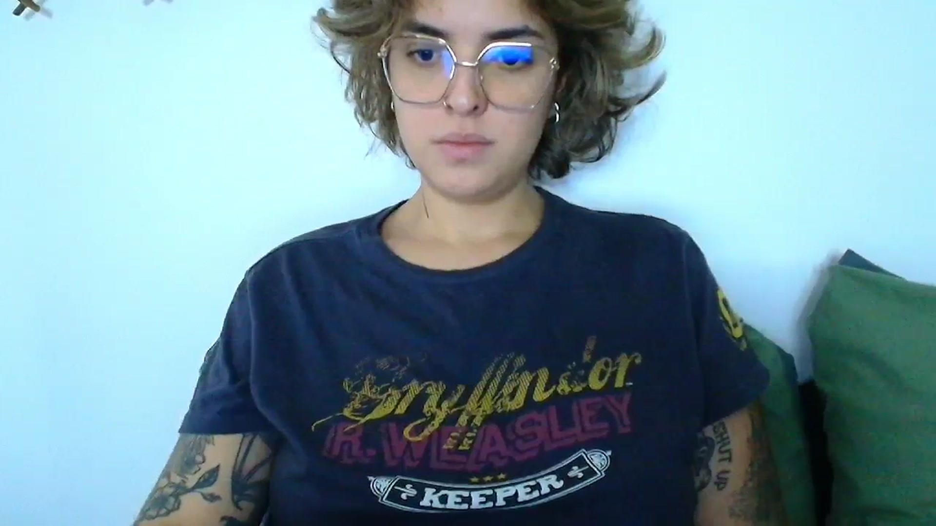 Gallery image thumbnail from QueensNYC's myfreecams stream on, 12/16/2024, 16:51 image 12 of 20