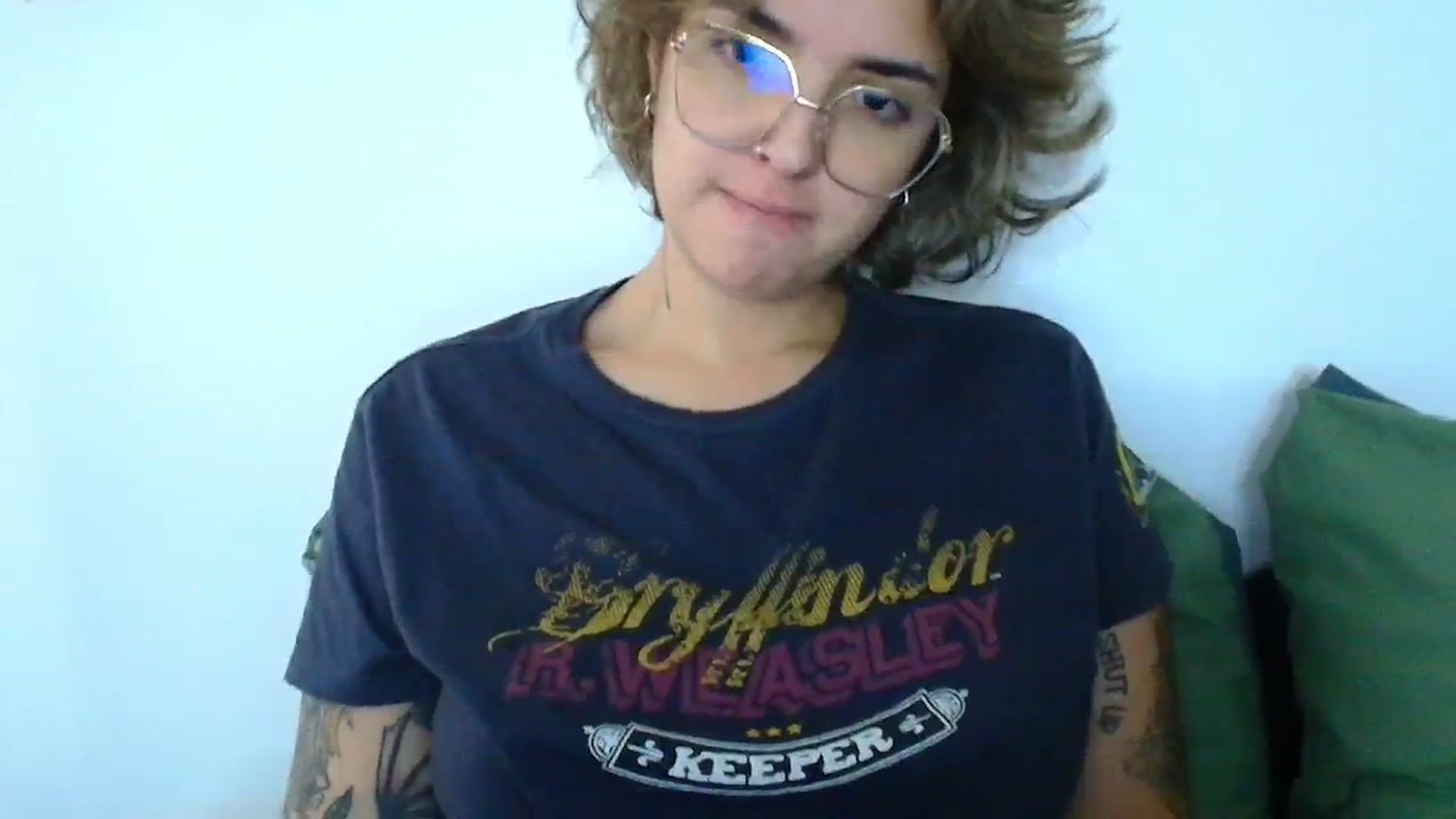 Gallery image thumbnail from QueensNYC's myfreecams stream on, 12/16/2024, 16:51 image 11 of 20