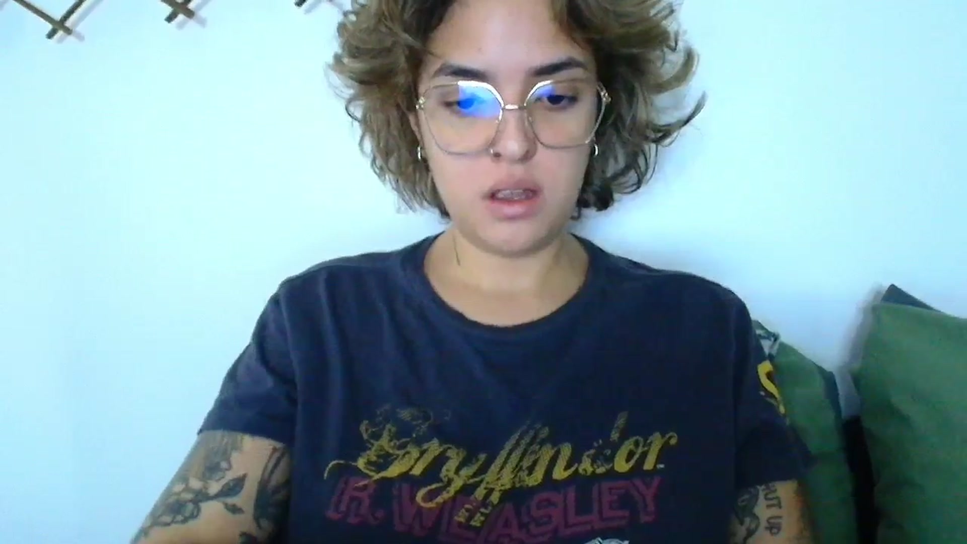 Gallery image thumbnail from QueensNYC's myfreecams stream on, 12/16/2024, 16:51 image 4 of 20