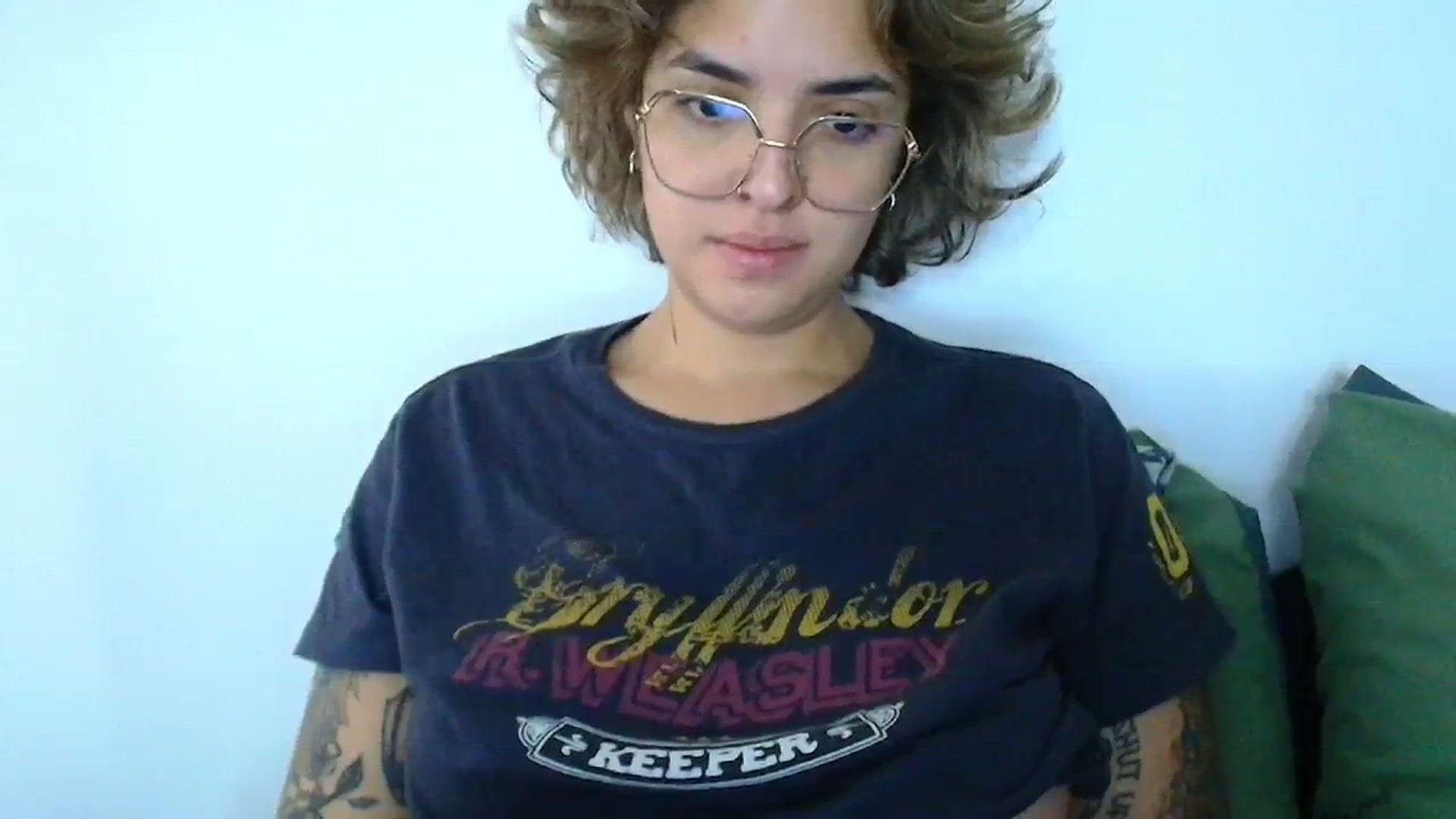 Gallery image thumbnail from QueensNYC's myfreecams stream on, 12/16/2024, 16:51 image 8 of 20