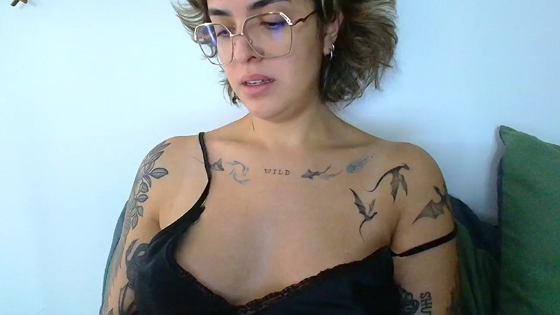 Gallery image thumbnail from QueensNYC's myfreecams stream on, 12/19/2024, 16:47 image 19 of 20