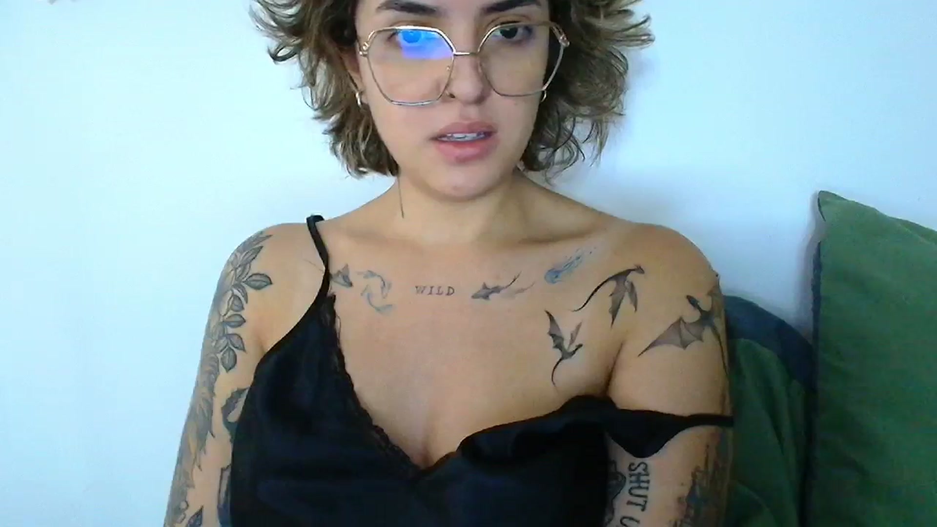 Gallery image thumbnail from QueensNYC's myfreecams stream on, 12/19/2024, 16:47 image 8 of 20