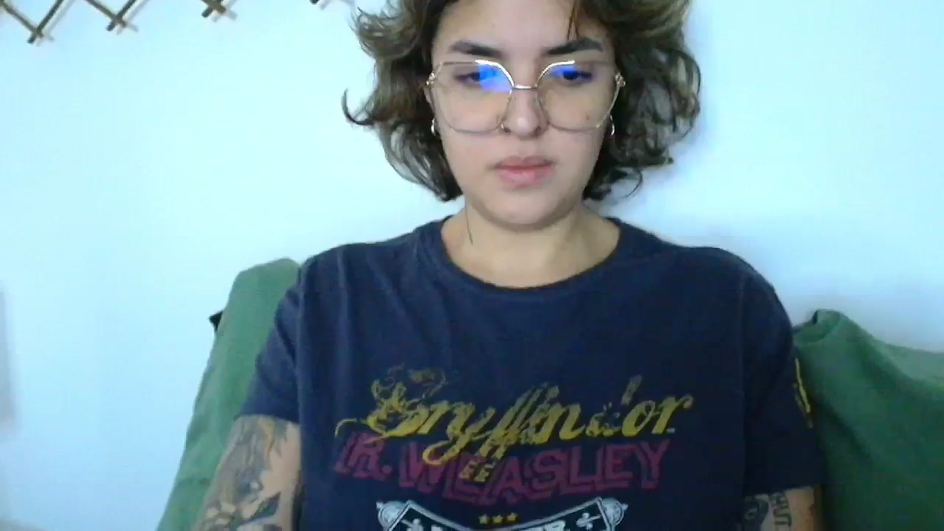 Gallery image thumbnail from QueensNYC's myfreecams stream on, 12/26/2024, 16:31 image 3 of 20