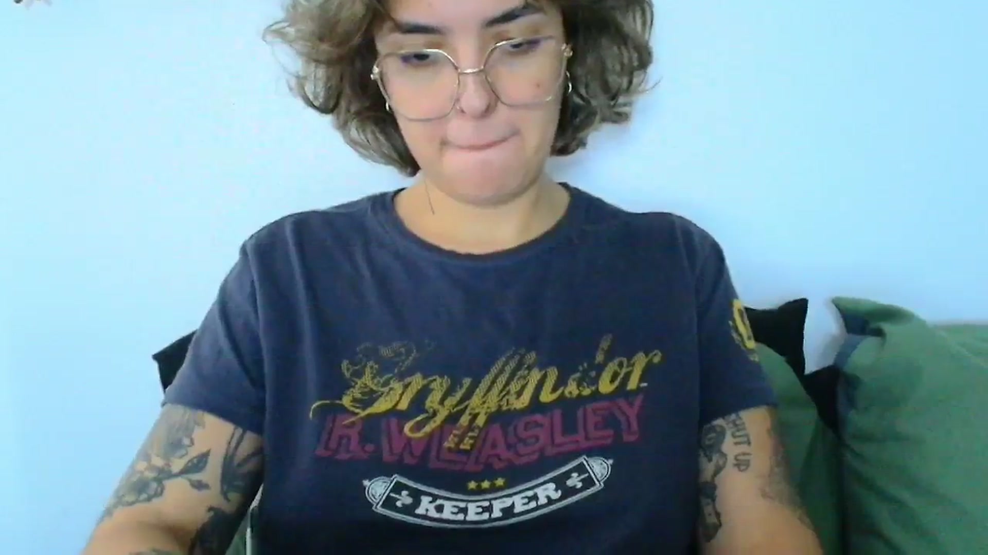 Gallery image thumbnail from QueensNYC's myfreecams stream on, 12/26/2024, 17:23 image 19 of 20