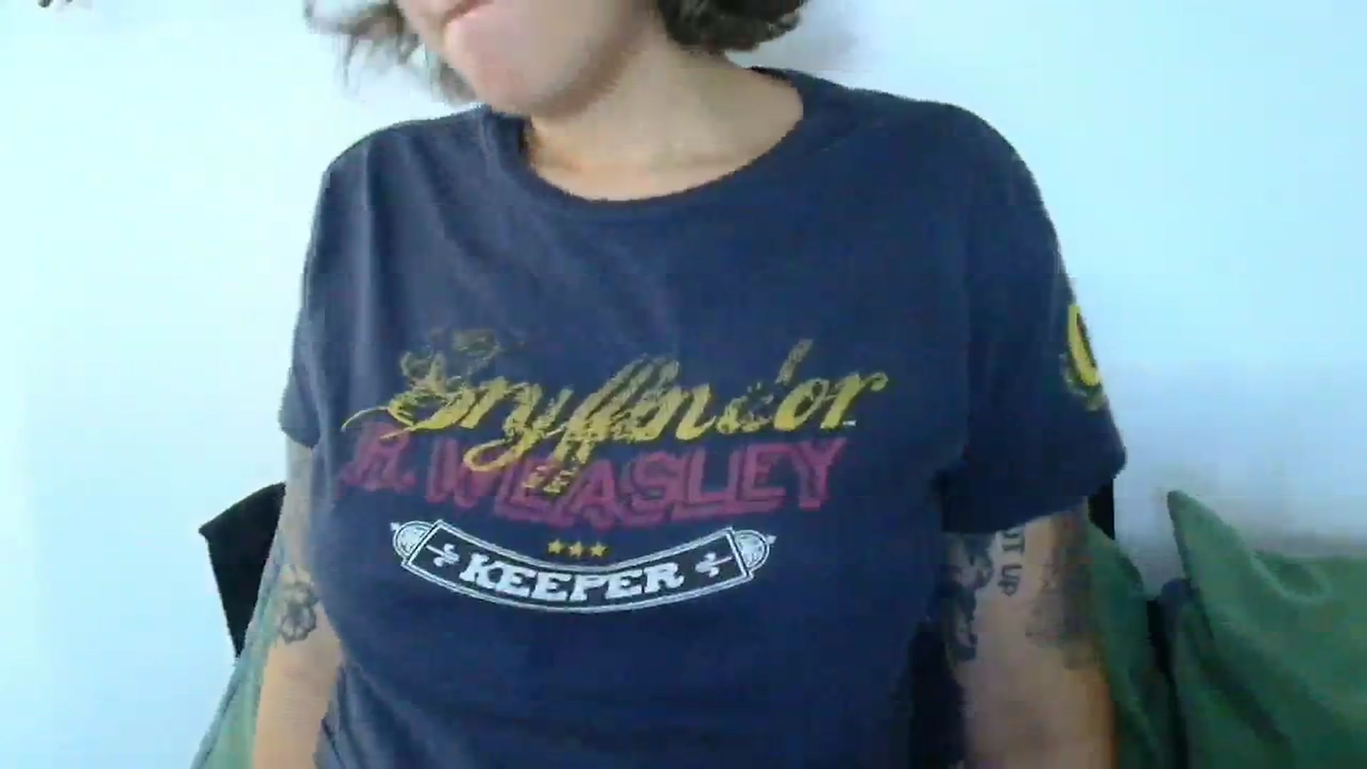 Gallery image thumbnail from QueensNYC's myfreecams stream on, 12/26/2024, 17:52 image 7 of 20