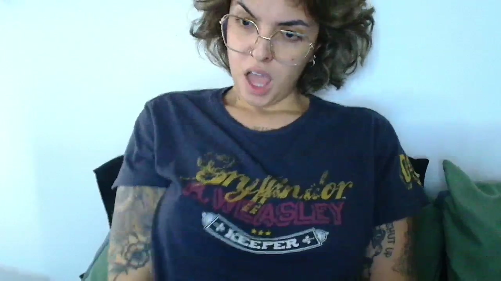 Gallery image thumbnail from QueensNYC's myfreecams stream on, 12/26/2024, 17:52 image 11 of 20