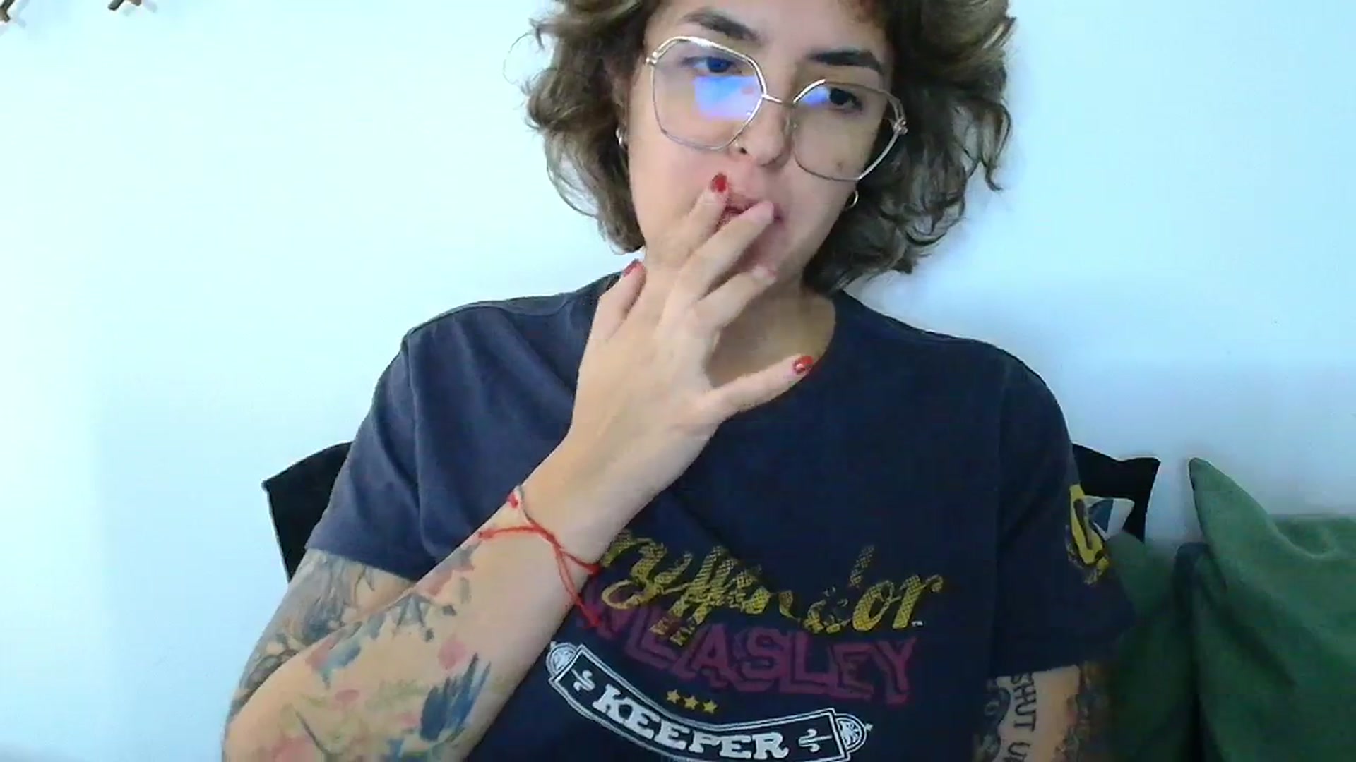 Gallery image thumbnail from QueensNYC's myfreecams stream on, 12/26/2024, 17:52 image 12 of 20