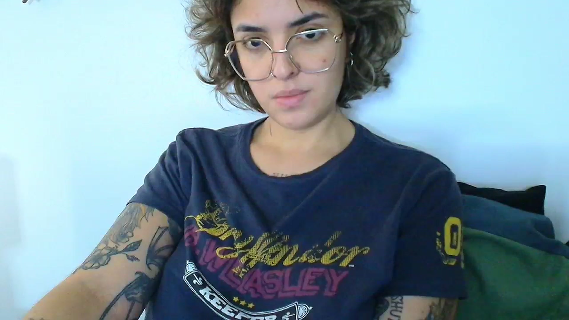 Gallery image thumbnail from QueensNYC's myfreecams stream on, 12/26/2024, 18:50 image 18 of 20