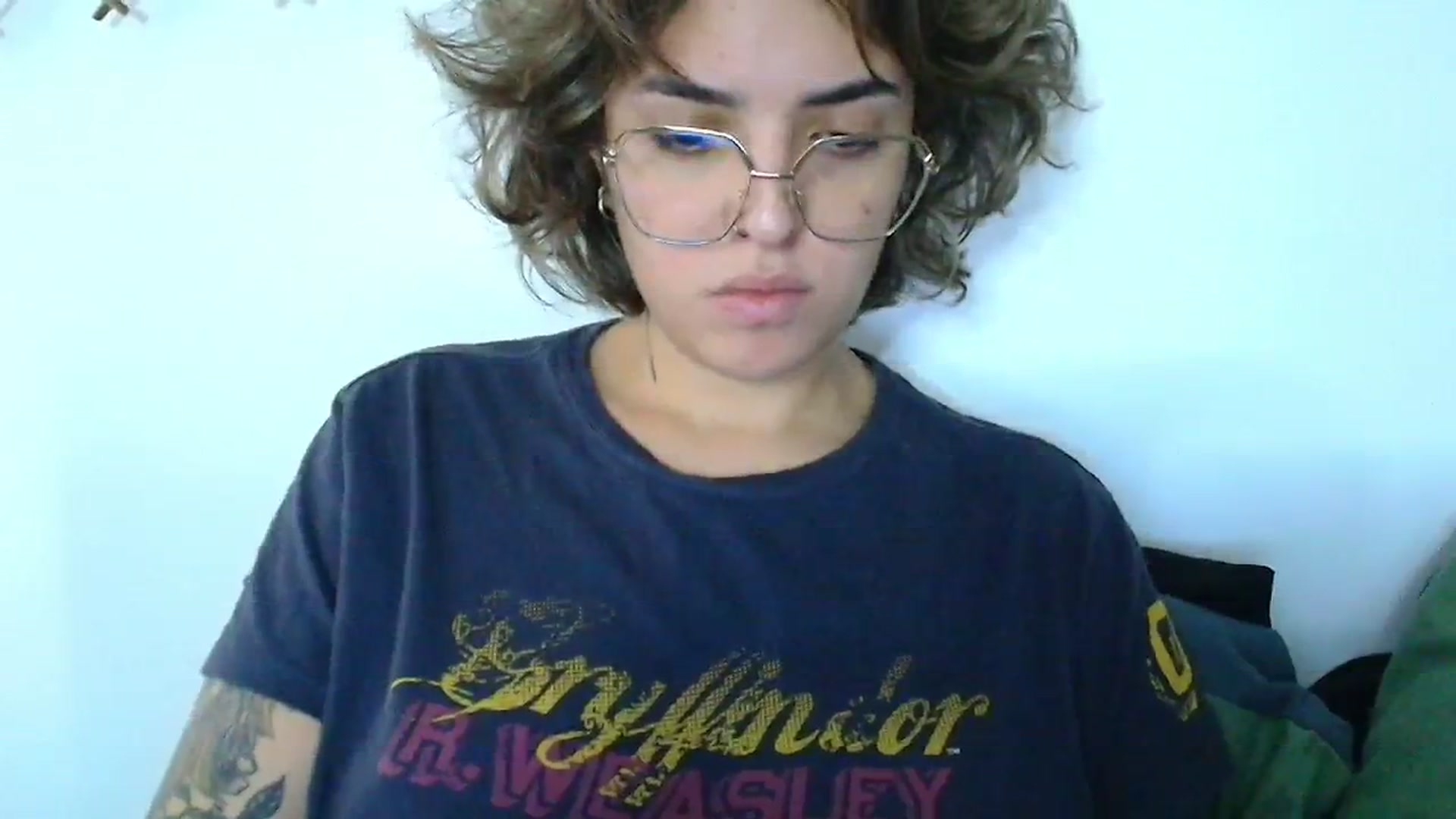 Gallery image thumbnail from QueensNYC's myfreecams stream on, 12/26/2024, 18:50 image 17 of 20