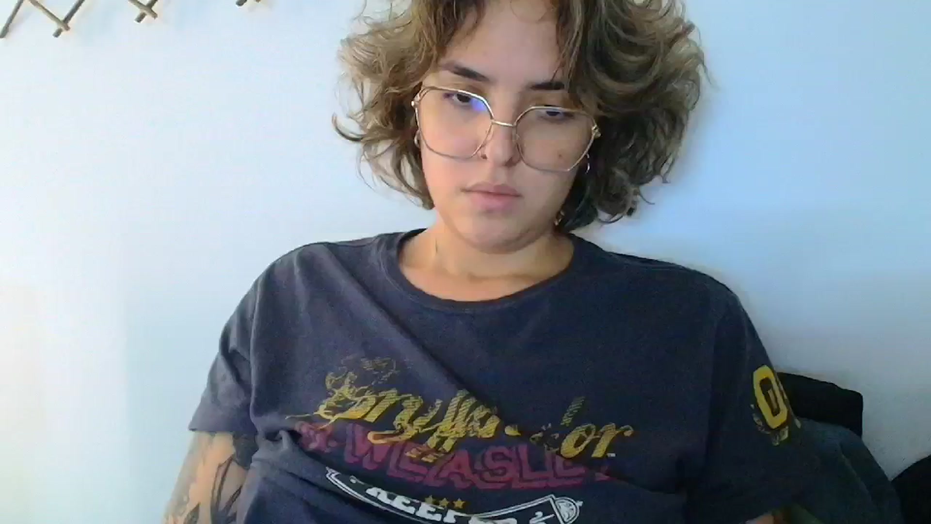 Gallery image thumbnail from QueensNYC's myfreecams stream on, 12/26/2024, 19:40 image 16 of 20