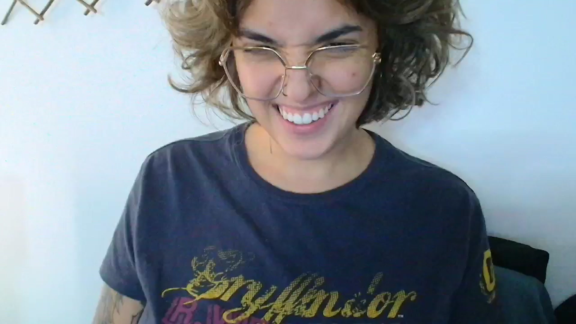 Gallery image thumbnail from QueensNYC's myfreecams stream on, 12/26/2024, 19:40 image 17 of 20
