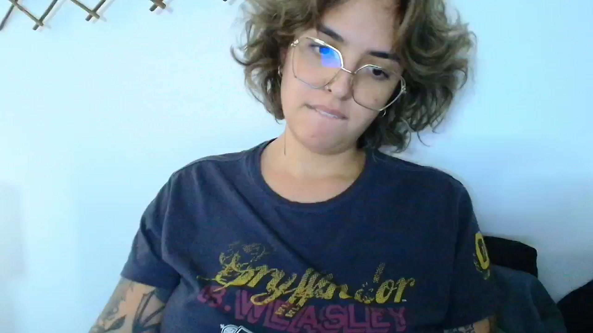 Gallery image thumbnail from QueensNYC's myfreecams stream on, 12/26/2024, 19:40 image 10 of 20