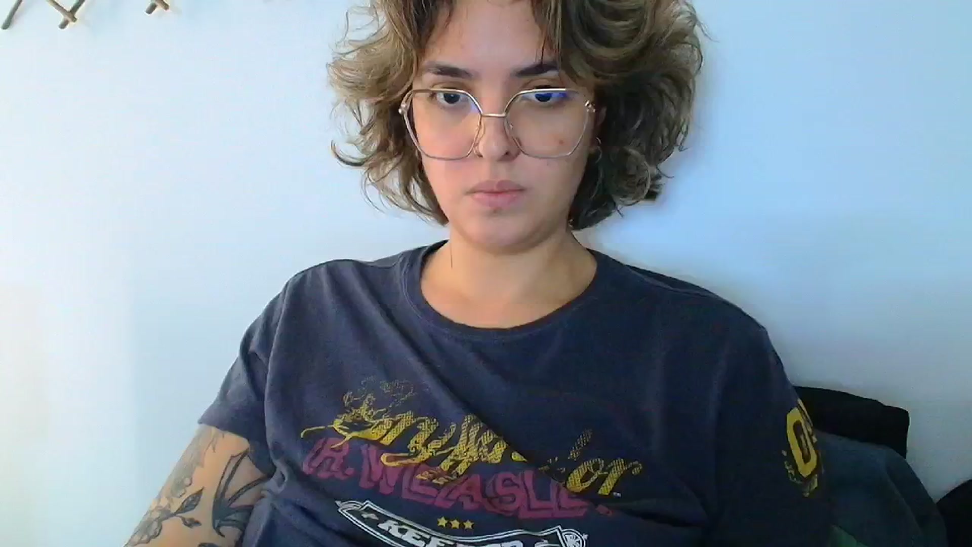 Gallery image thumbnail from QueensNYC's myfreecams stream on, 12/26/2024, 19:40 image 15 of 20
