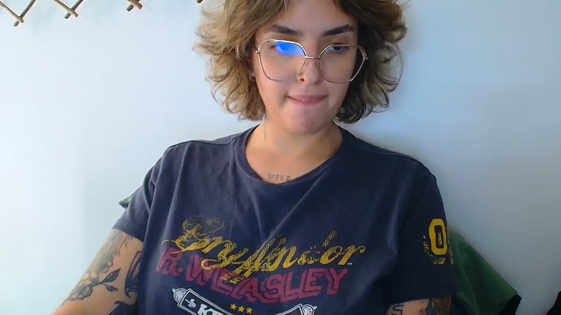 Gallery image thumbnail from QueensNYC's myfreecams stream on, 01/10/2025, 19:37 image 18 of 20