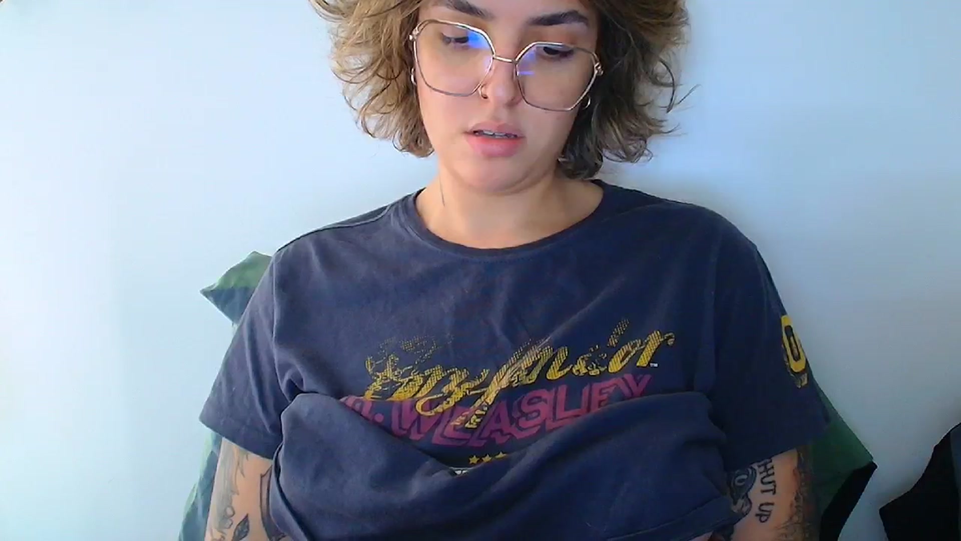 Gallery image thumbnail from QueensNYC's myfreecams stream on, 01/10/2025, 19:37 image 10 of 20