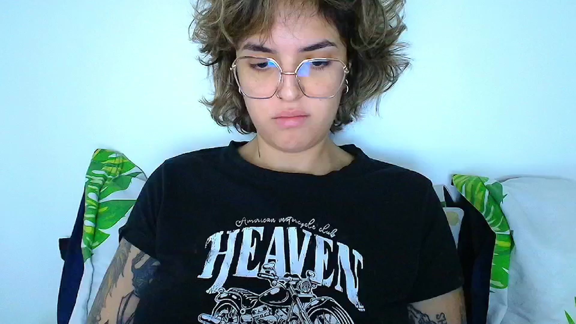 Gallery image thumbnail from QueensNYC's myfreecams stream on, 01/20/2025, 15:22 image 20 of 20