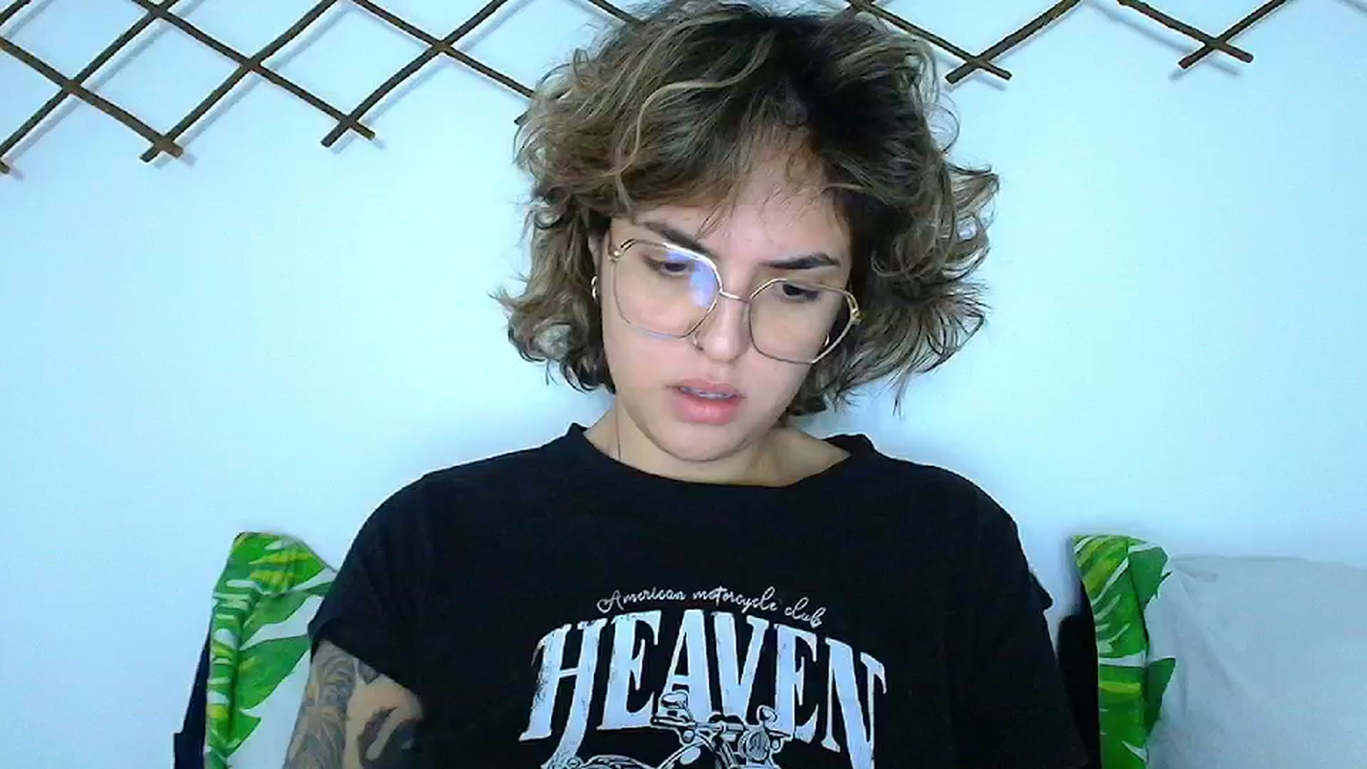 Gallery image thumbnail from QueensNYC's myfreecams stream on, 01/20/2025, 15:22 image 7 of 20