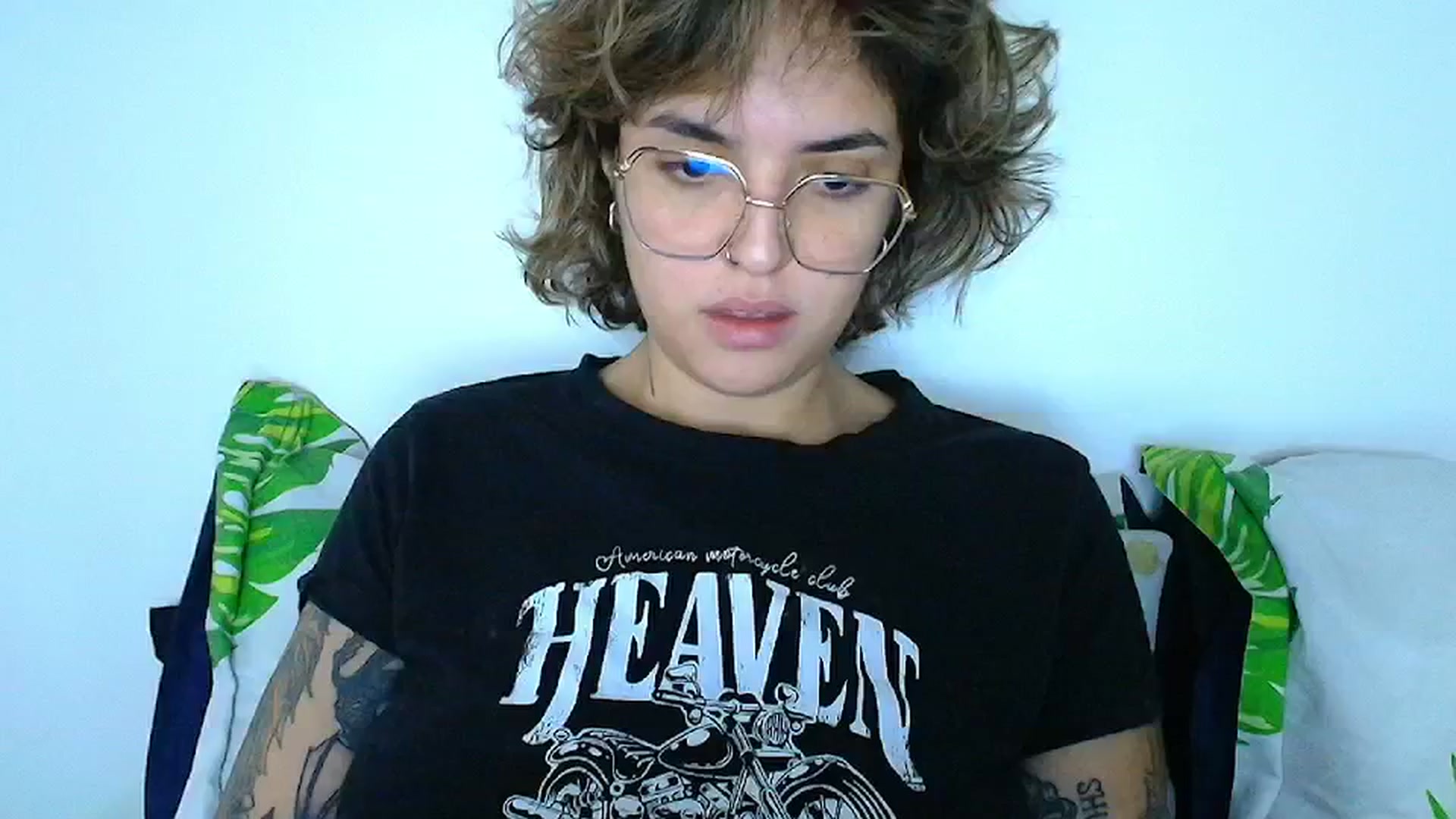 Gallery image thumbnail from QueensNYC's myfreecams stream on, 01/20/2025, 15:22 image 19 of 20