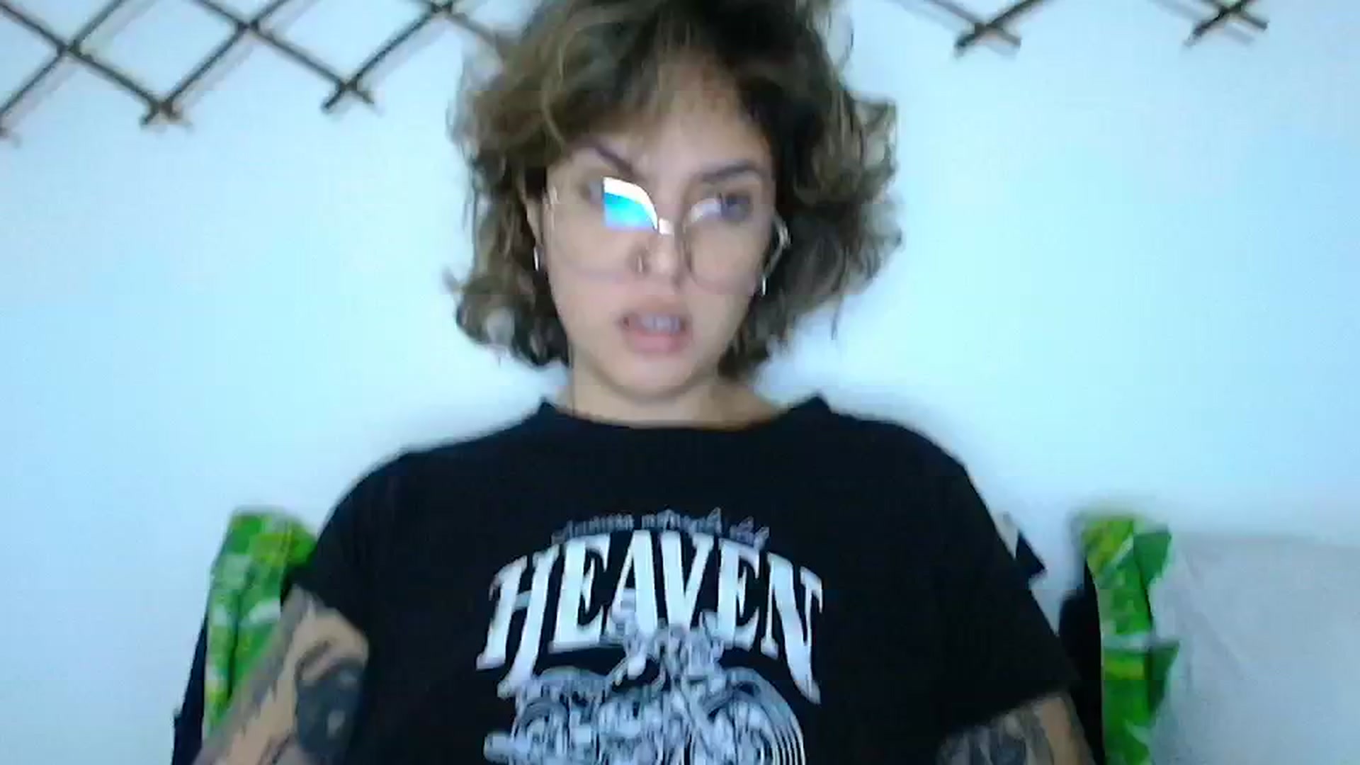 Gallery image thumbnail from QueensNYC's myfreecams stream on, 01/20/2025, 15:22 image 5 of 20