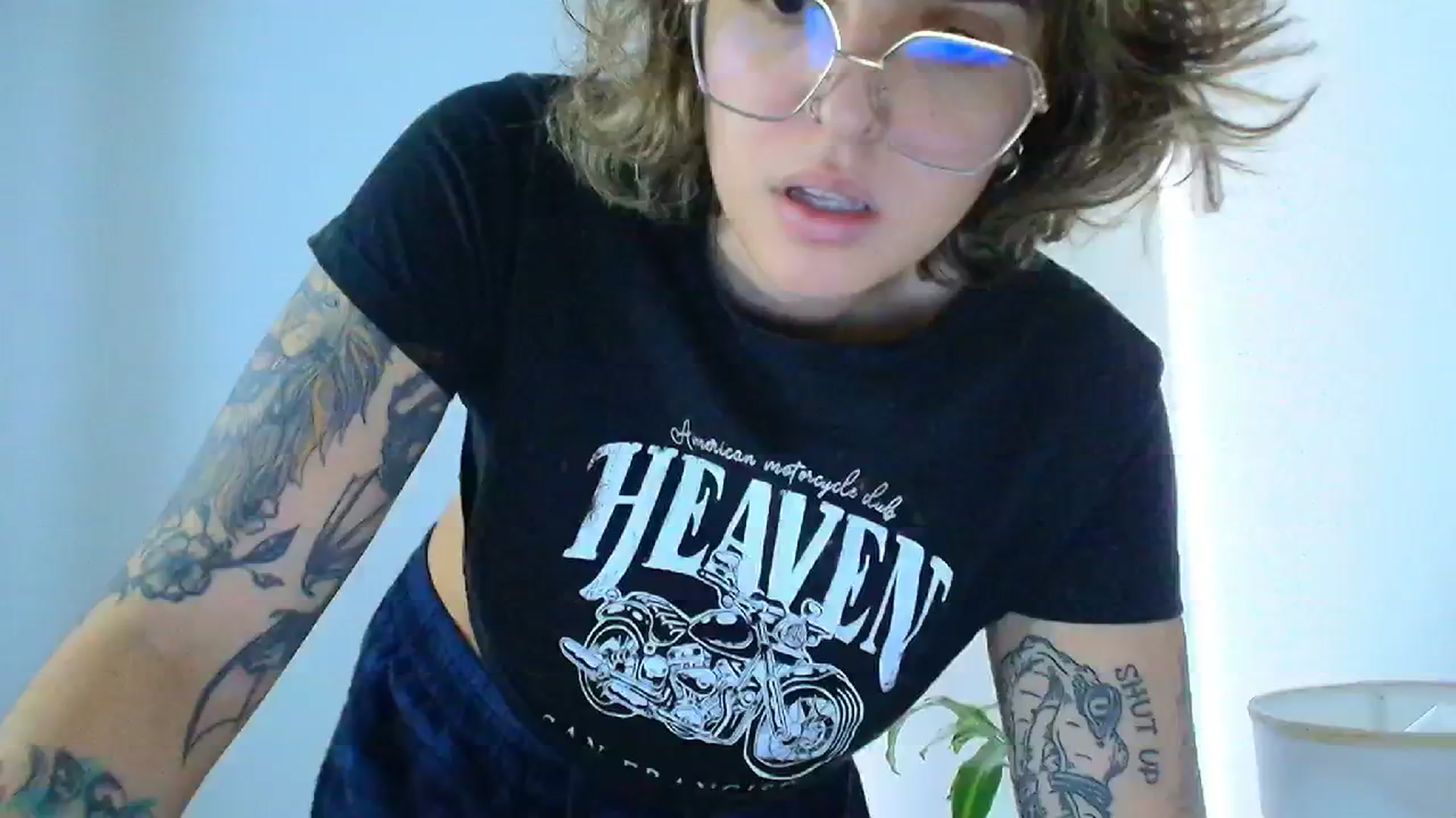 Gallery image thumbnail from QueensNYC's myfreecams stream on, 01/20/2025, 16:52 image 19 of 20