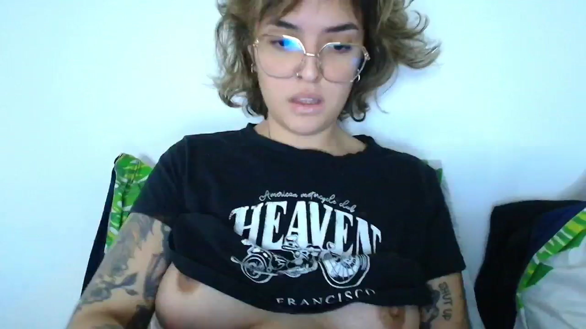 Gallery image thumbnail from QueensNYC's myfreecams stream on, 01/20/2025, 16:52 image 2 of 20