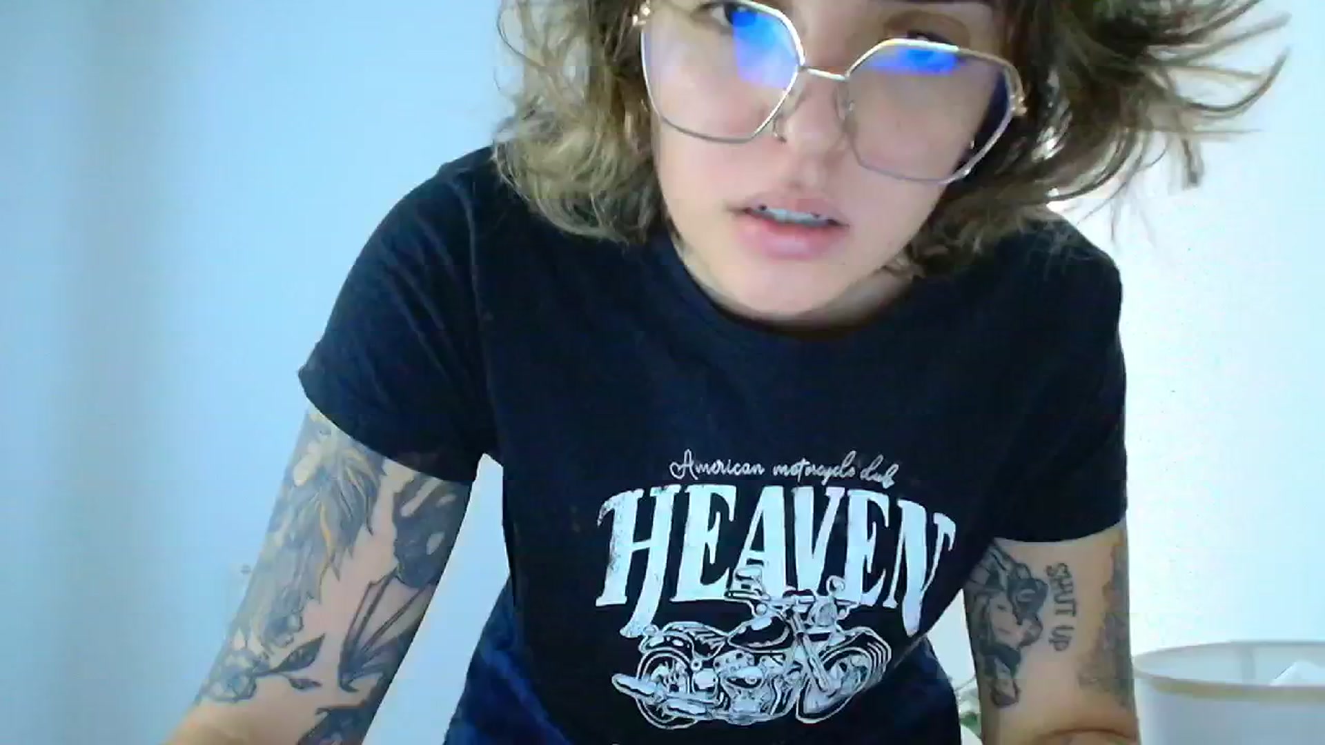 Gallery image thumbnail from QueensNYC's myfreecams stream on, 01/20/2025, 16:52 image 18 of 20
