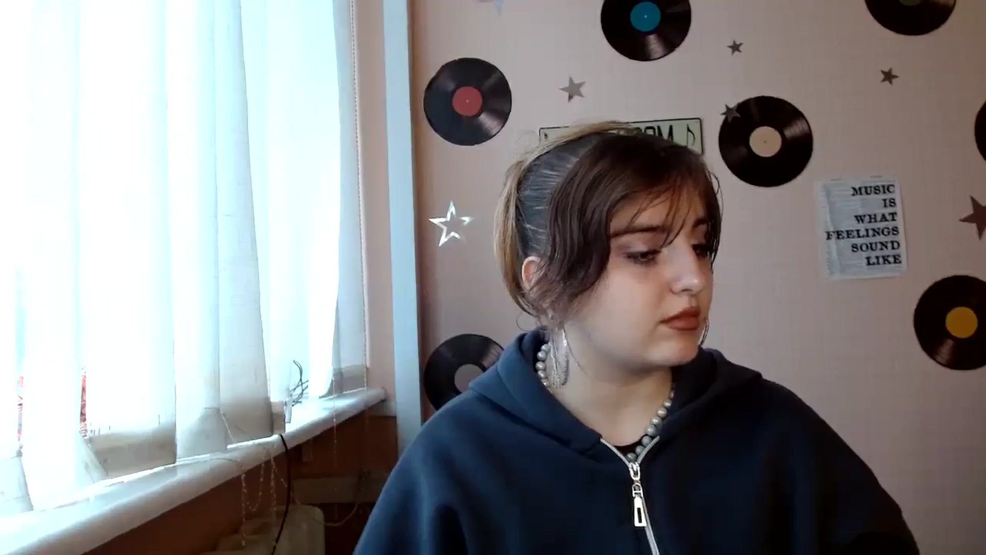 Gallery image thumbnail from QuinOfLove's myfreecams stream on, 11/27/2025, 13:01 image 4 of 20