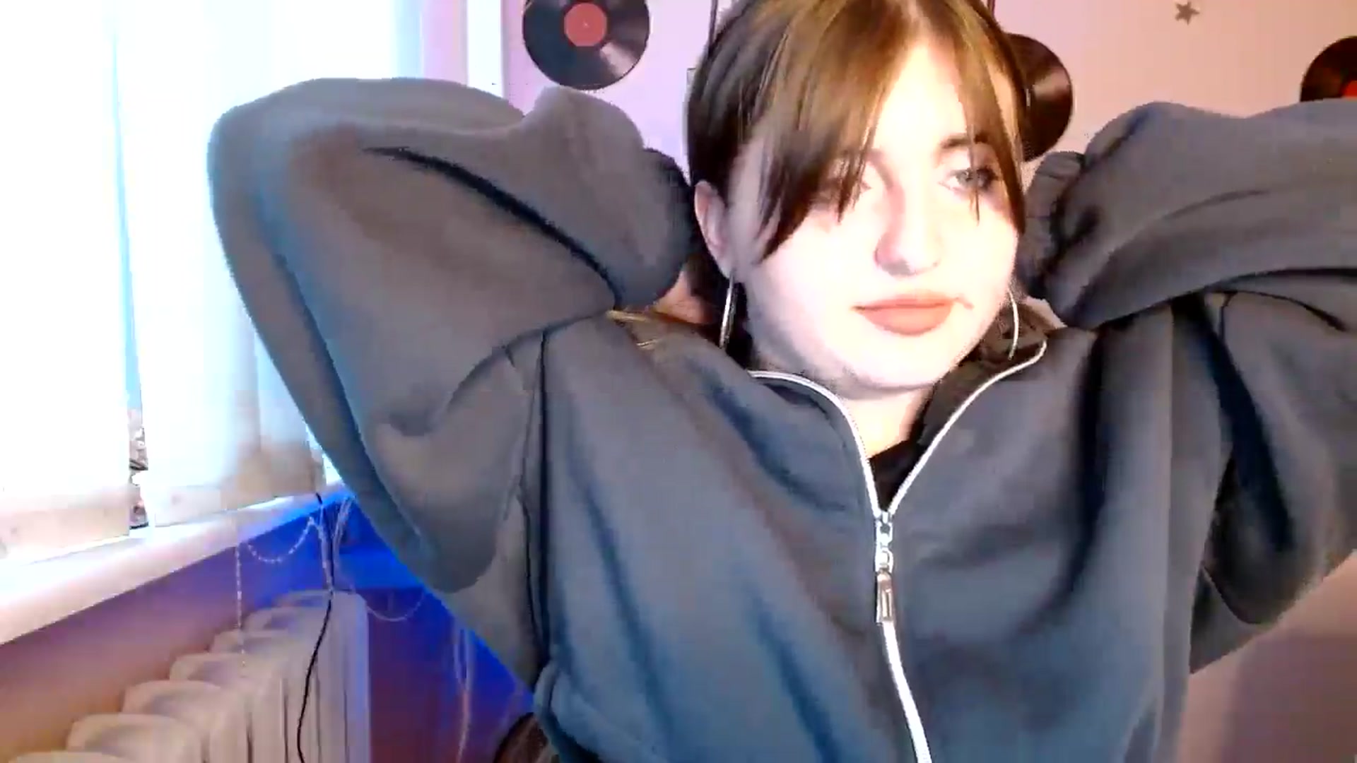 Gallery image thumbnail from QuinOfLove's myfreecams stream on, 11/28/2025, 14:08 image 5 of 20