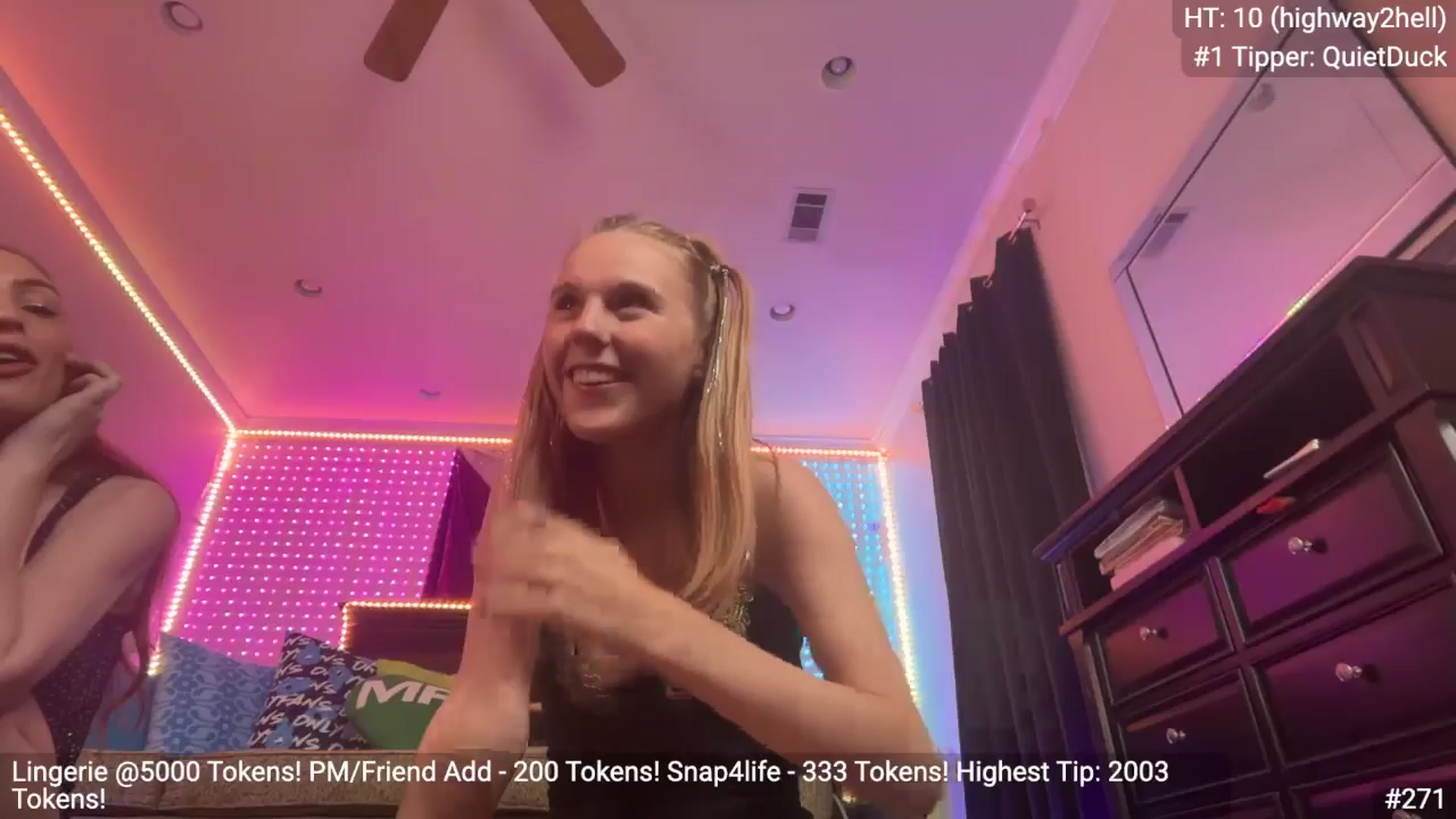 Gallery image thumbnail from QuinnBlighe's myfreecams stream on, 10/31/2025, 08:13 image 18 of 20