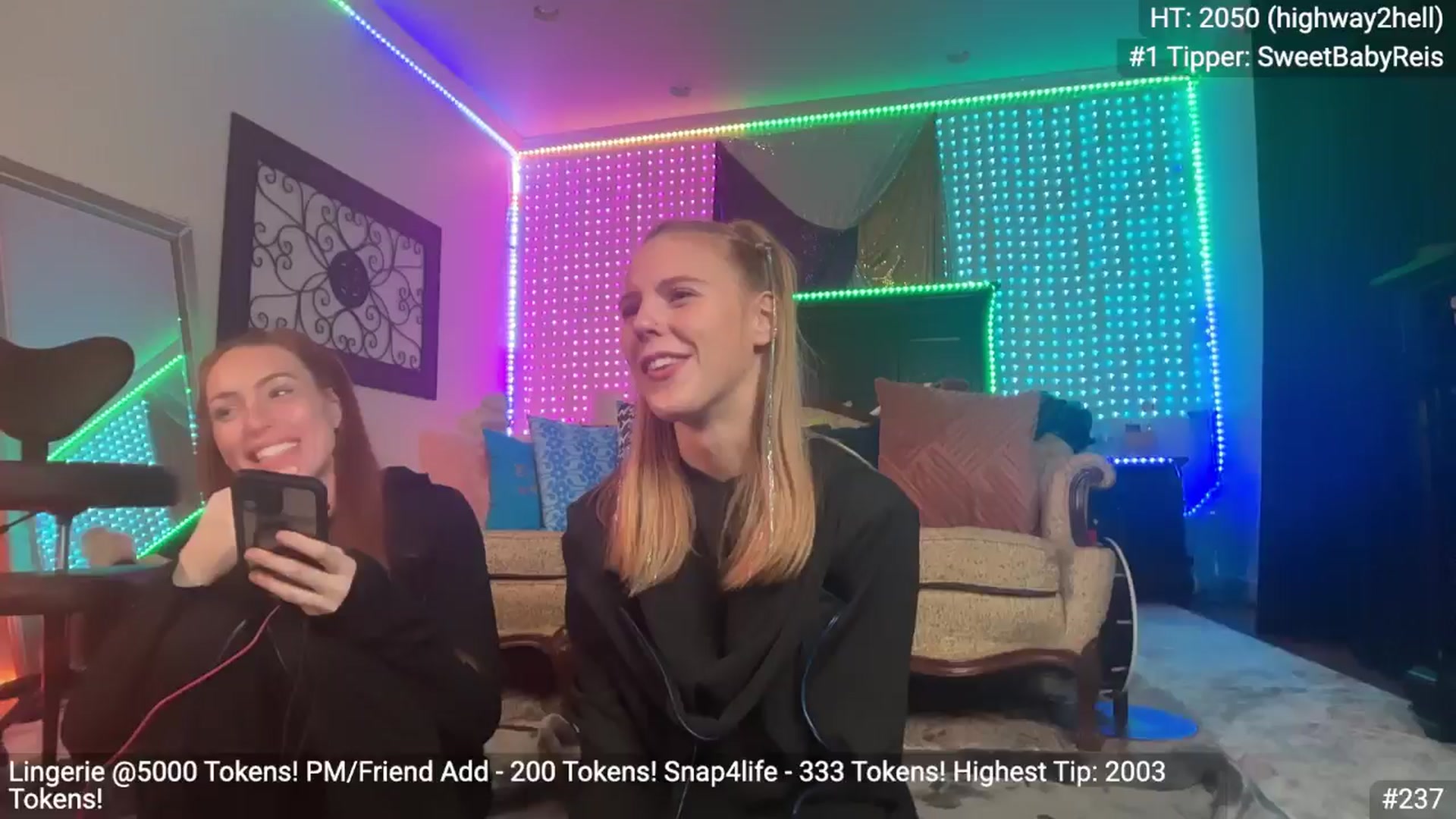 Gallery image thumbnail from QuinnBlighe's myfreecams stream on, 10/31/2025, 12:00 image 14 of 20