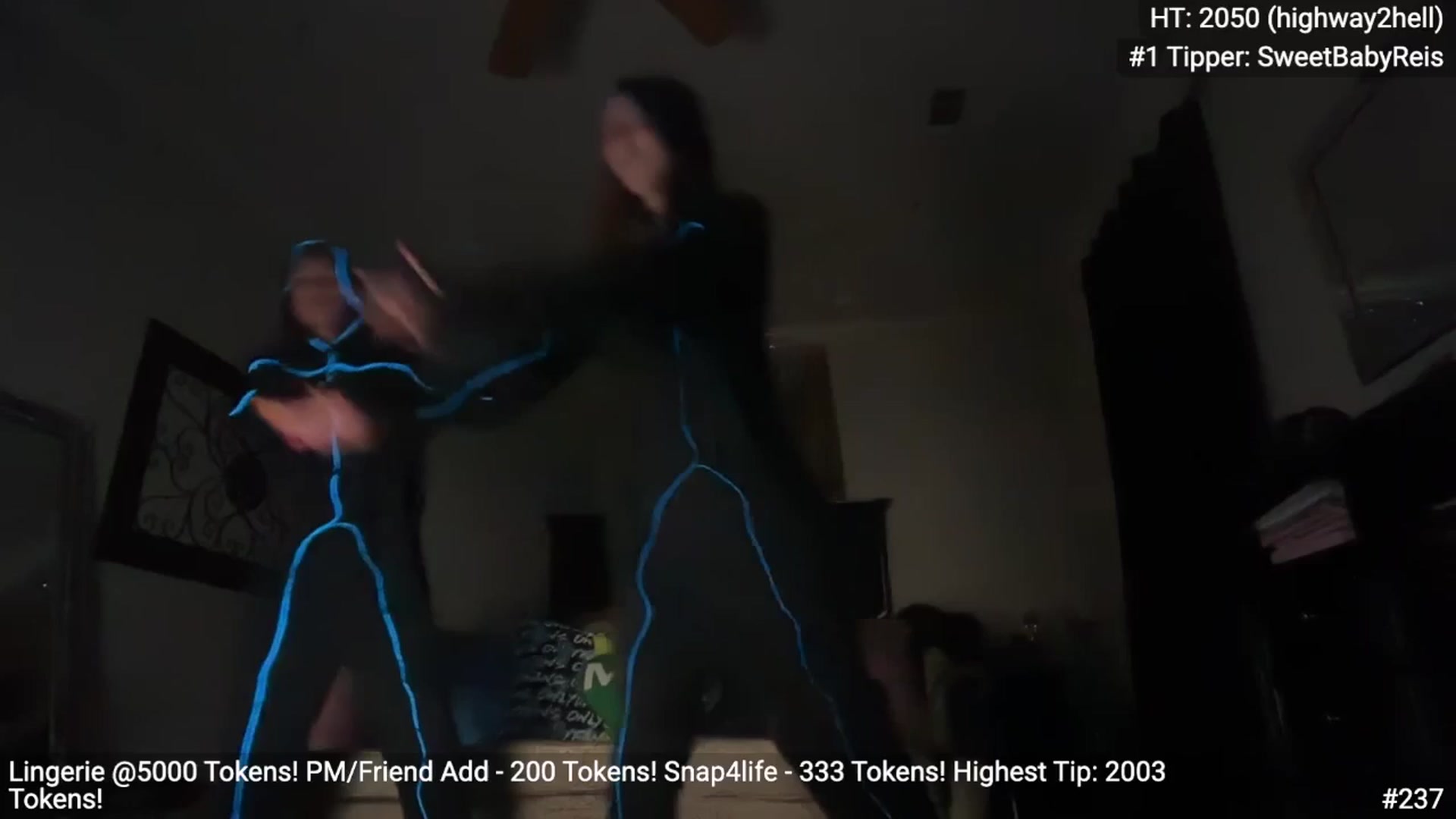 Gallery image thumbnail from QuinnBlighe's myfreecams stream on, 10/31/2025, 12:00 image 1 of 20
