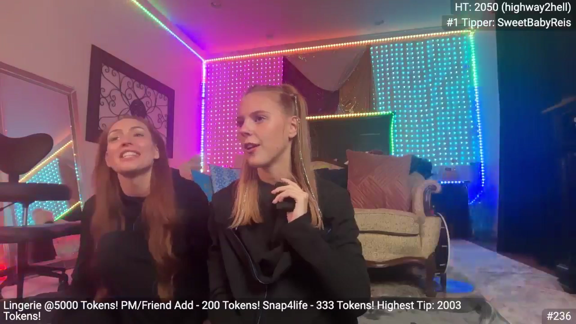 Gallery image thumbnail from QuinnBlighe's myfreecams stream on, 10/31/2025, 12:00 image 17 of 20