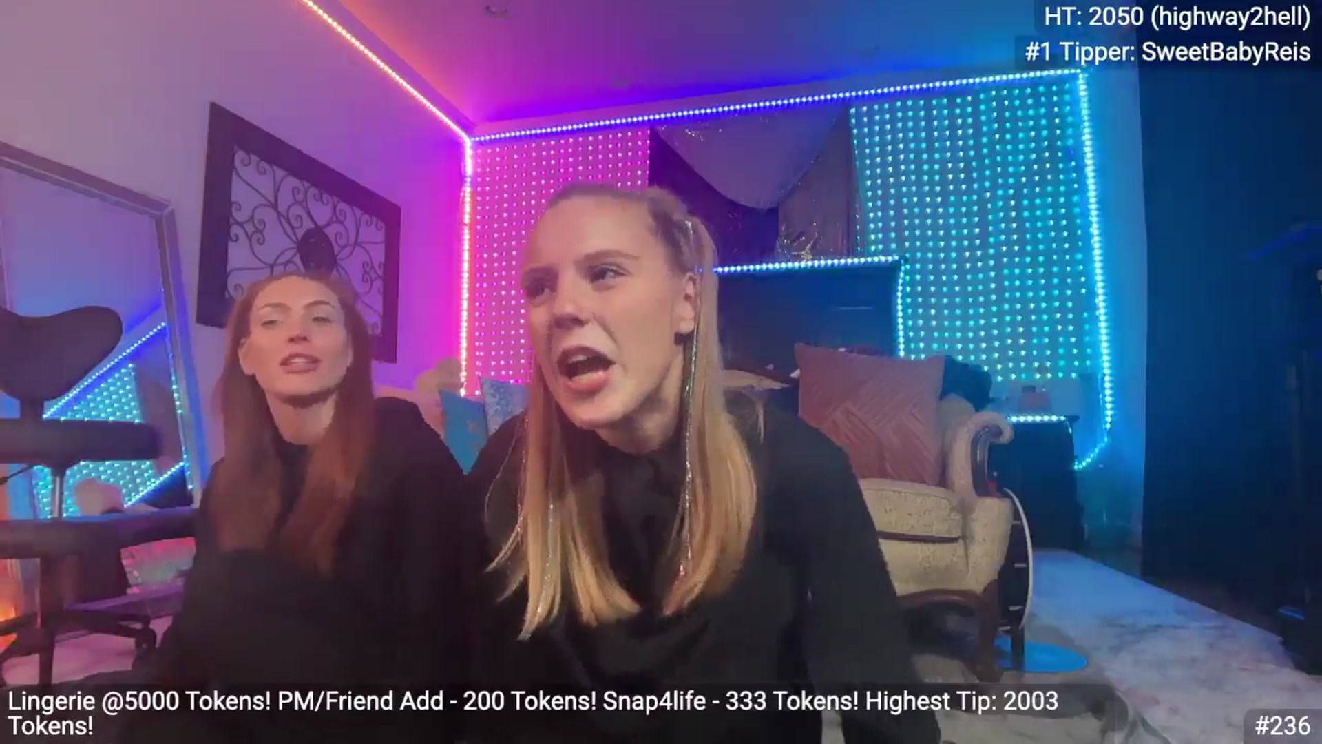 Gallery image thumbnail from QuinnBlighe's myfreecams stream on, 10/31/2025, 12:00 image 19 of 20