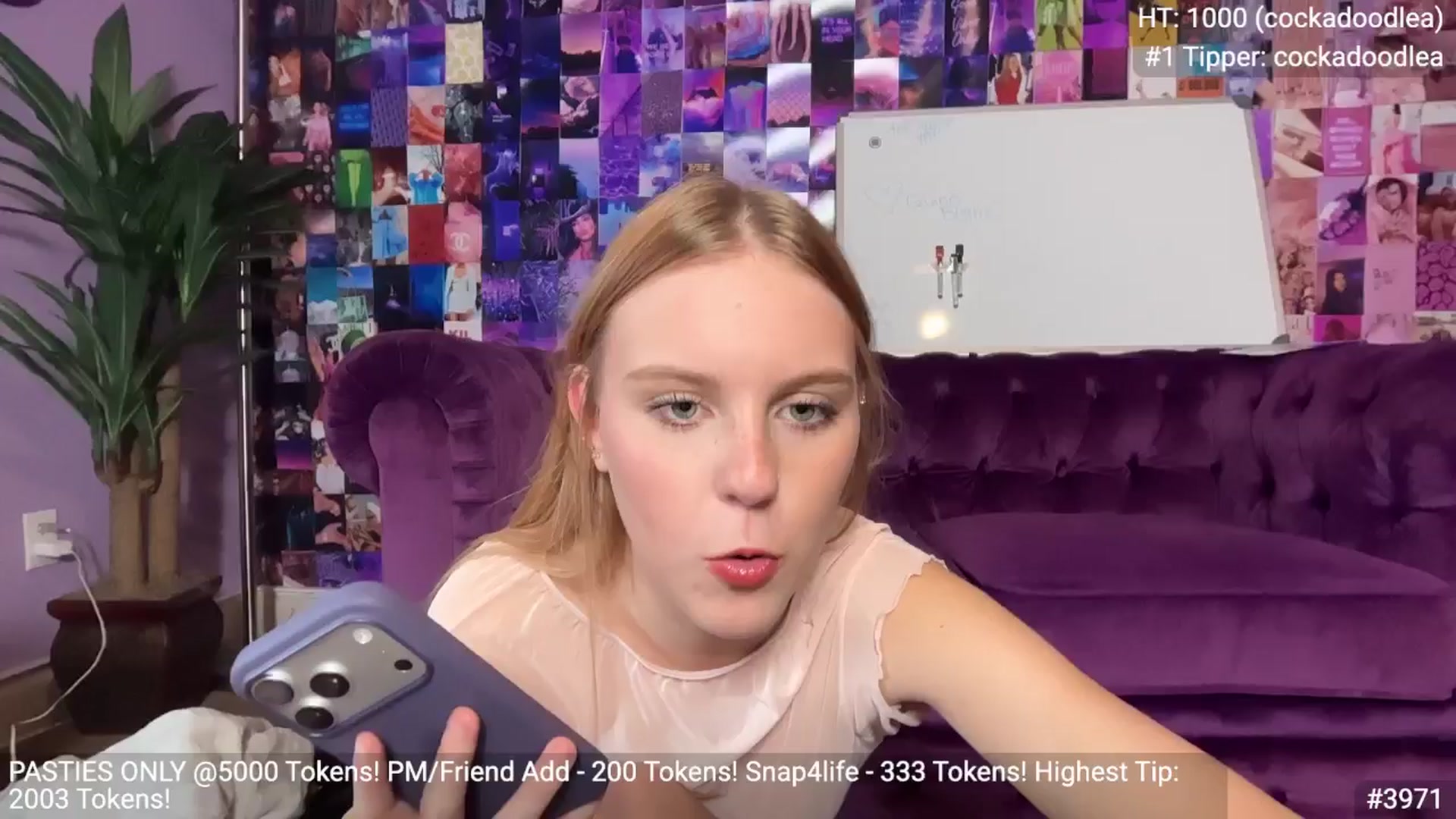 Gallery image thumbnail from QuinnBlighe's myfreecams stream on, 11/09/2025, 20:27 image 12 of 20
