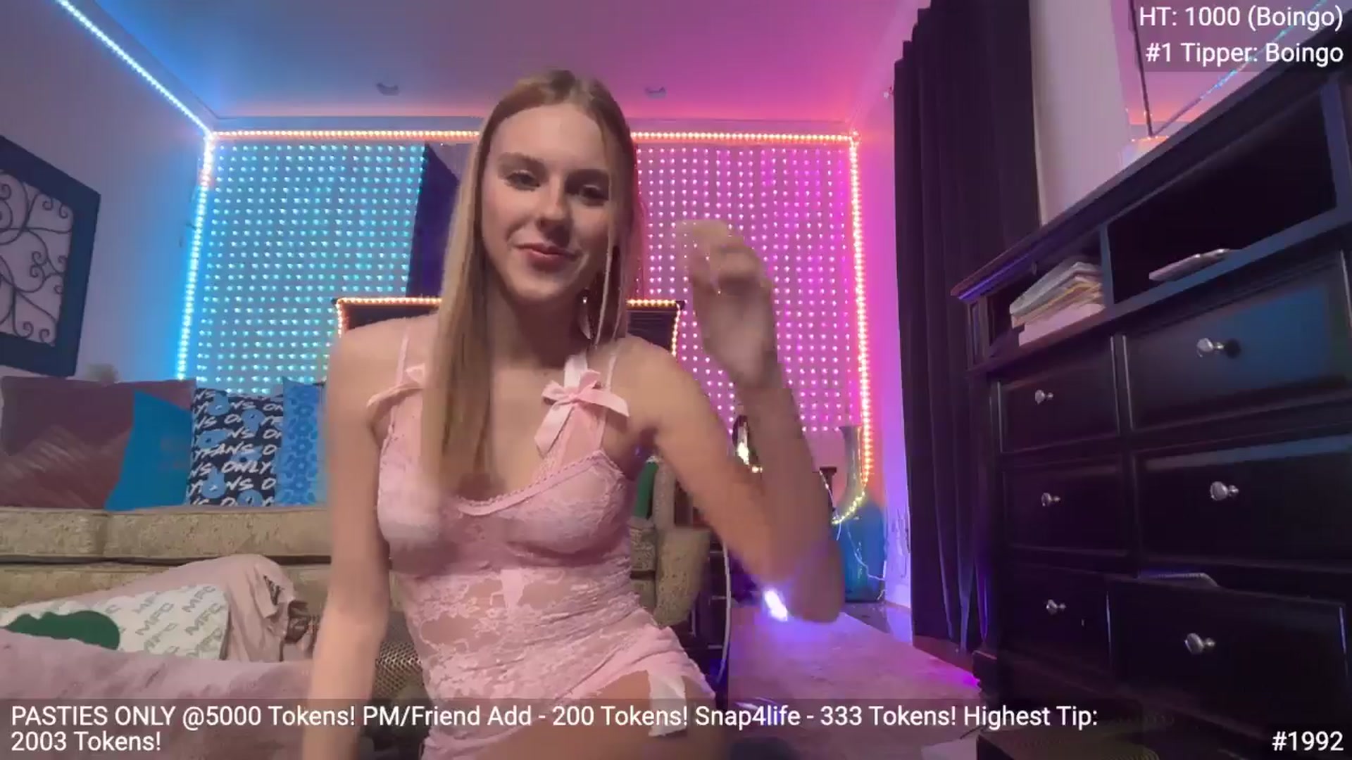 Gallery image thumbnail from QuinnBlighe's myfreecams stream on, 11/14/2025, 02:50 image 7 of 20