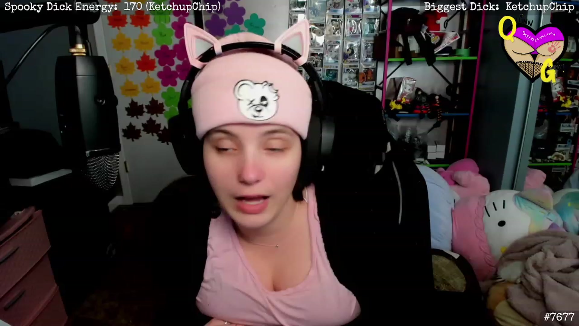 Gallery image thumbnail from QuinnGray's myfreecams stream on, 12/08/2022, 04:56 image 7 of 20