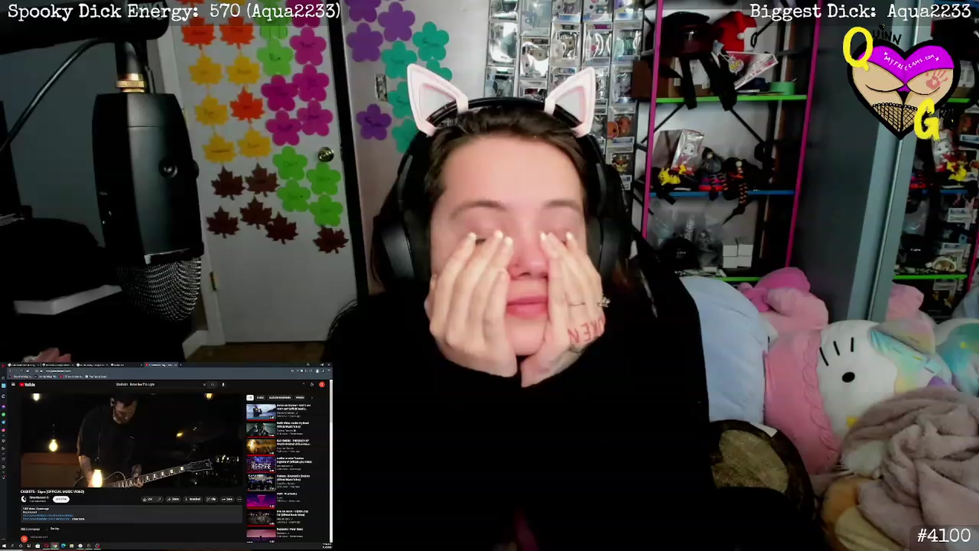 Gallery image thumbnail from QuinnGray's myfreecams stream on, 12/08/2022, 05:41 image 6 of 20
