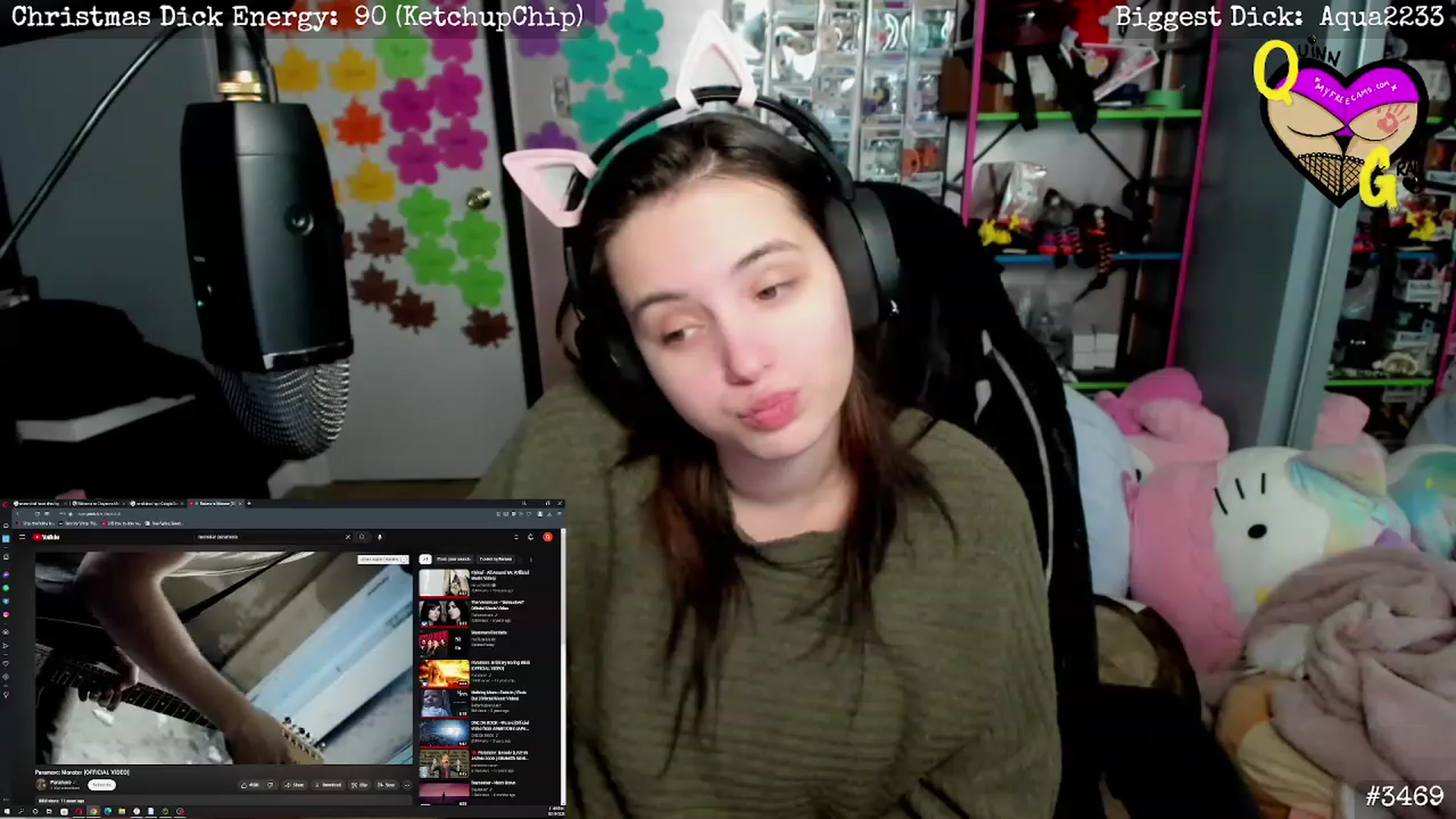 Gallery image thumbnail from QuinnGray's myfreecams stream on, 12/20/2022, 04:43 image 17 of 20