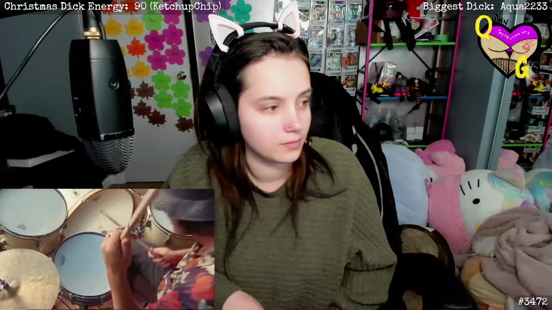 Gallery image thumbnail from QuinnGray's myfreecams stream on, 12/20/2022, 04:43 image 15 of 20