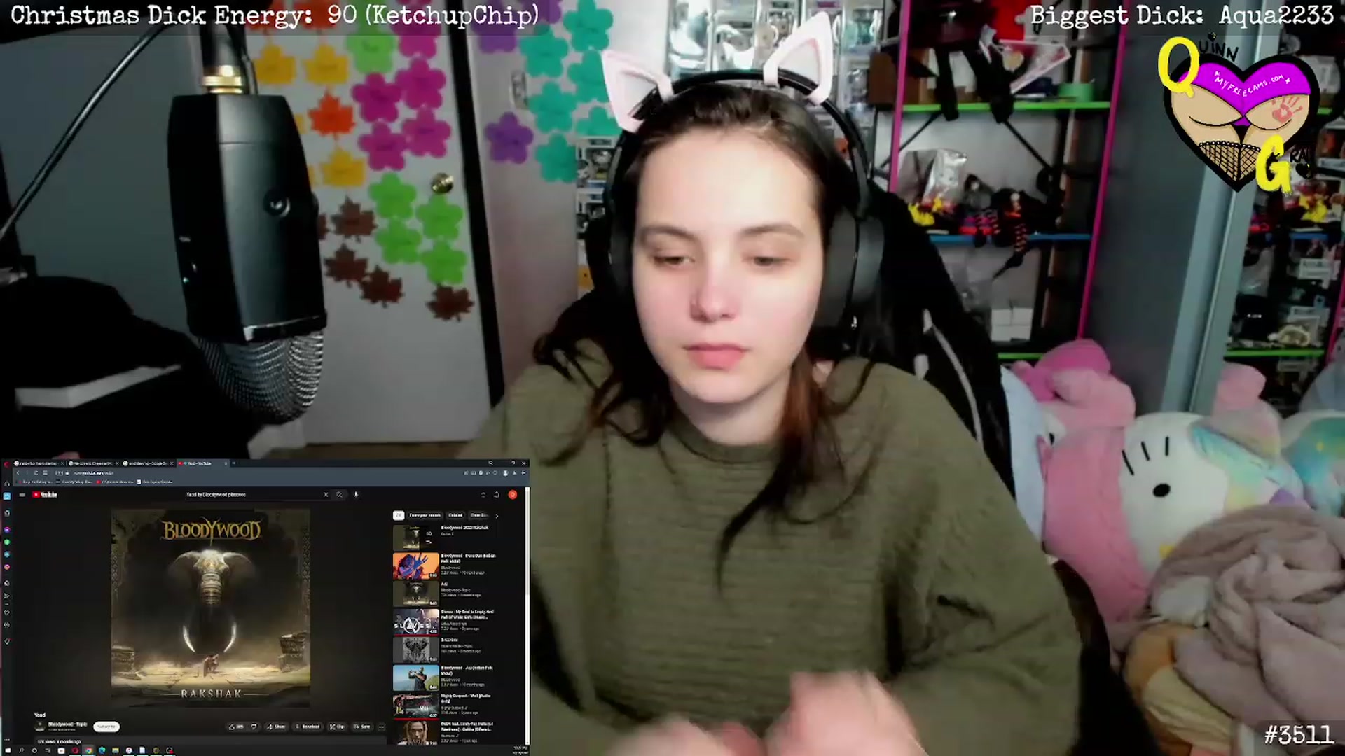 Gallery image thumbnail from QuinnGray's myfreecams stream on, 12/20/2022, 04:43 image 6 of 20