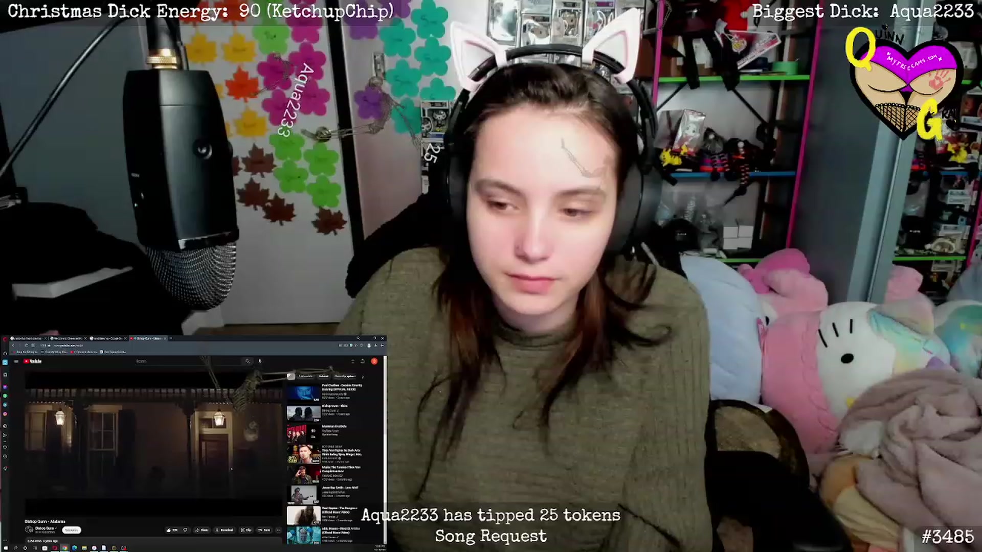 Gallery image thumbnail from QuinnGray's myfreecams stream on, 12/20/2022, 04:43 image 10 of 20