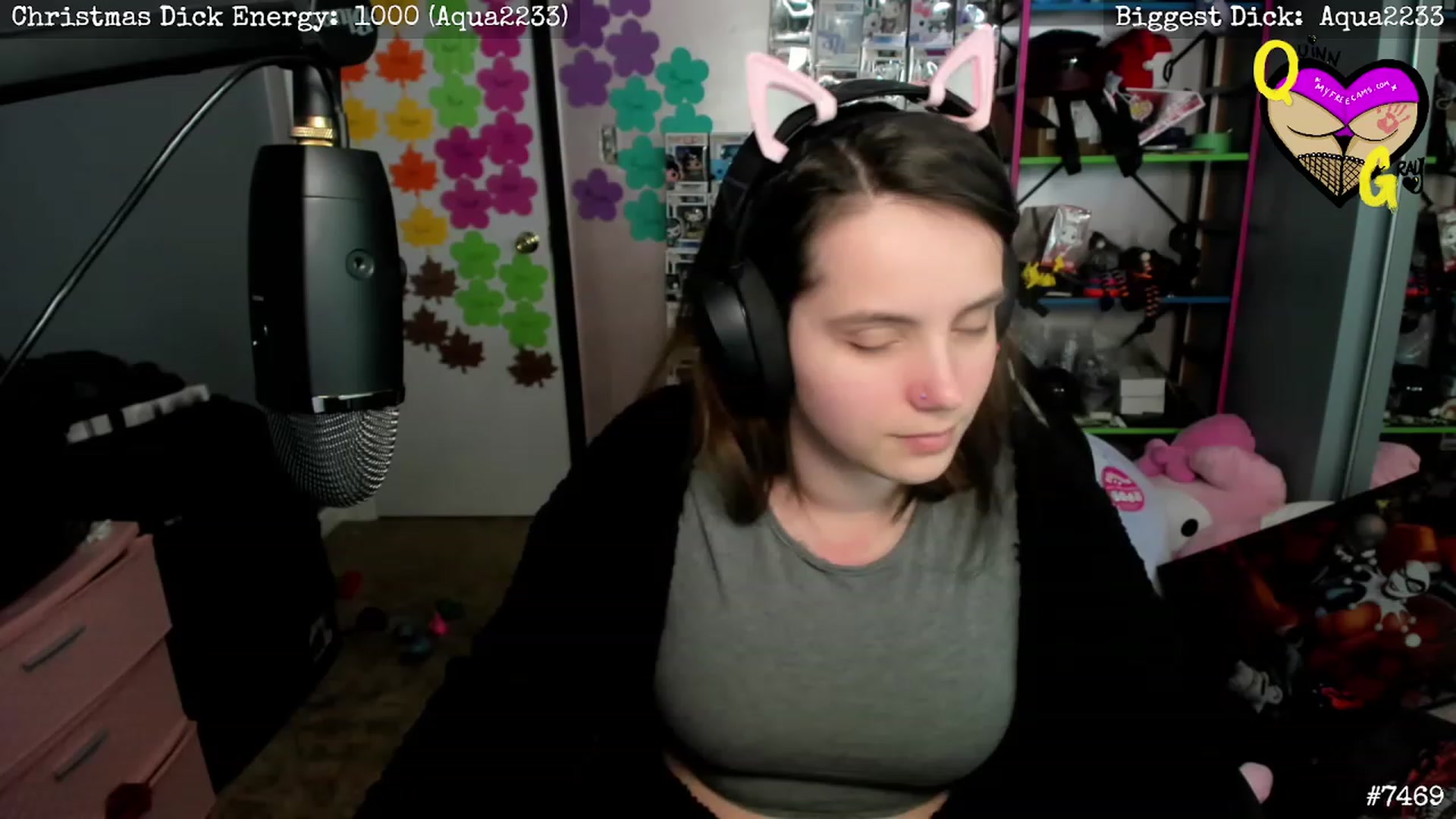 Gallery image thumbnail from QuinnGray's myfreecams stream on, 02/15/2023, 04:00 image 7 of 20