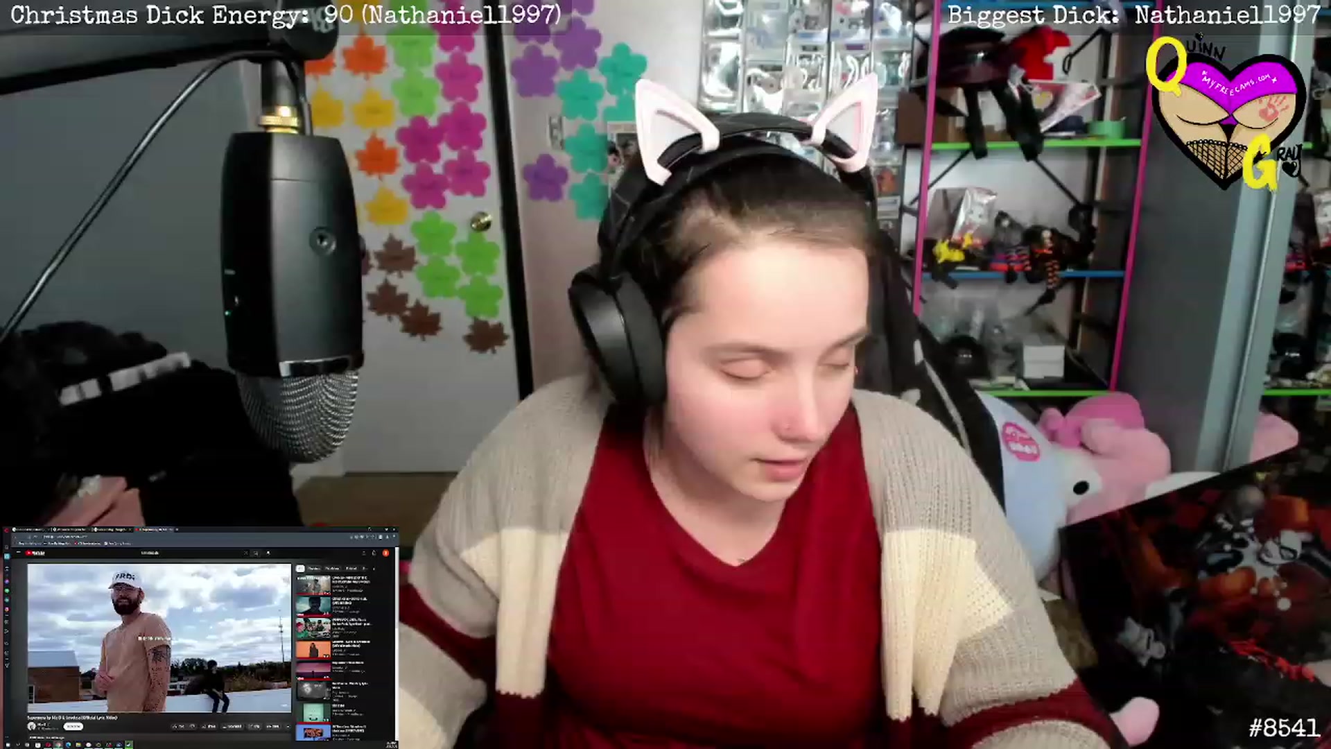 Gallery image thumbnail from QuinnGray's myfreecams stream on, 03/16/2023, 01:56 image 4 of 20
